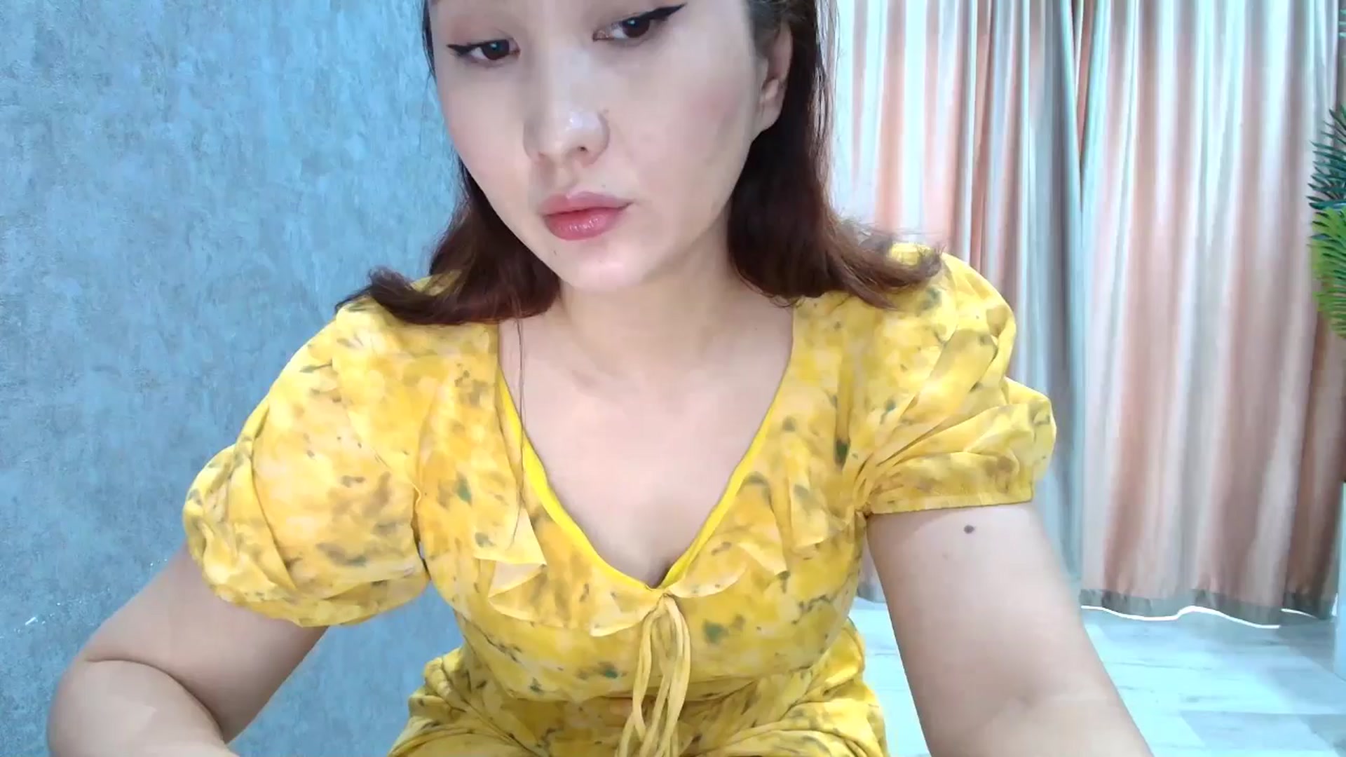 Gallery image thumbnail from Aelis's myfreecams stream on, 02/05/2026, 03:22 image 10 of 20