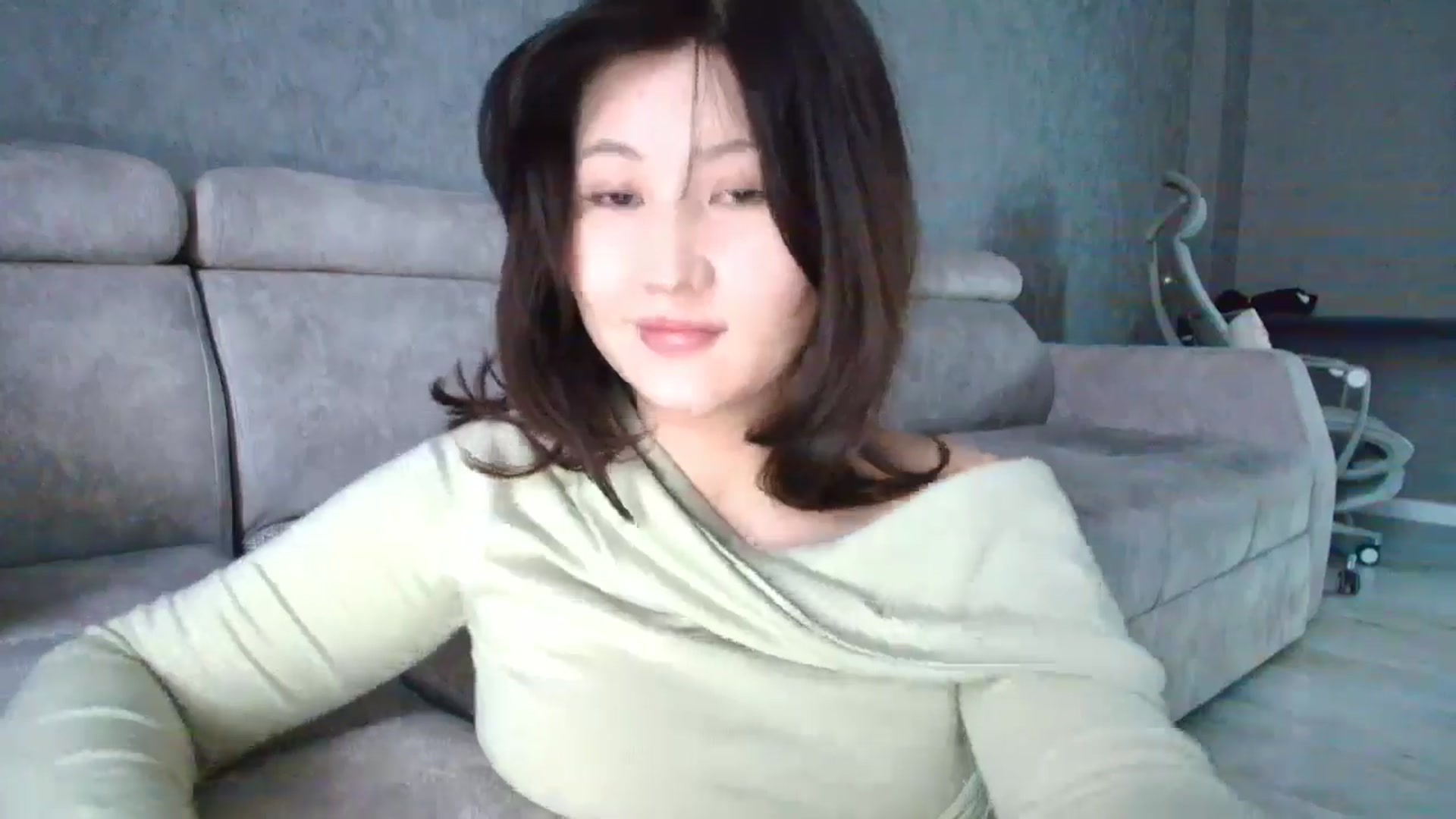 Gallery image thumbnail from Aelis's myfreecams stream on, 02/11/2026, 06:21 image 5 of 20