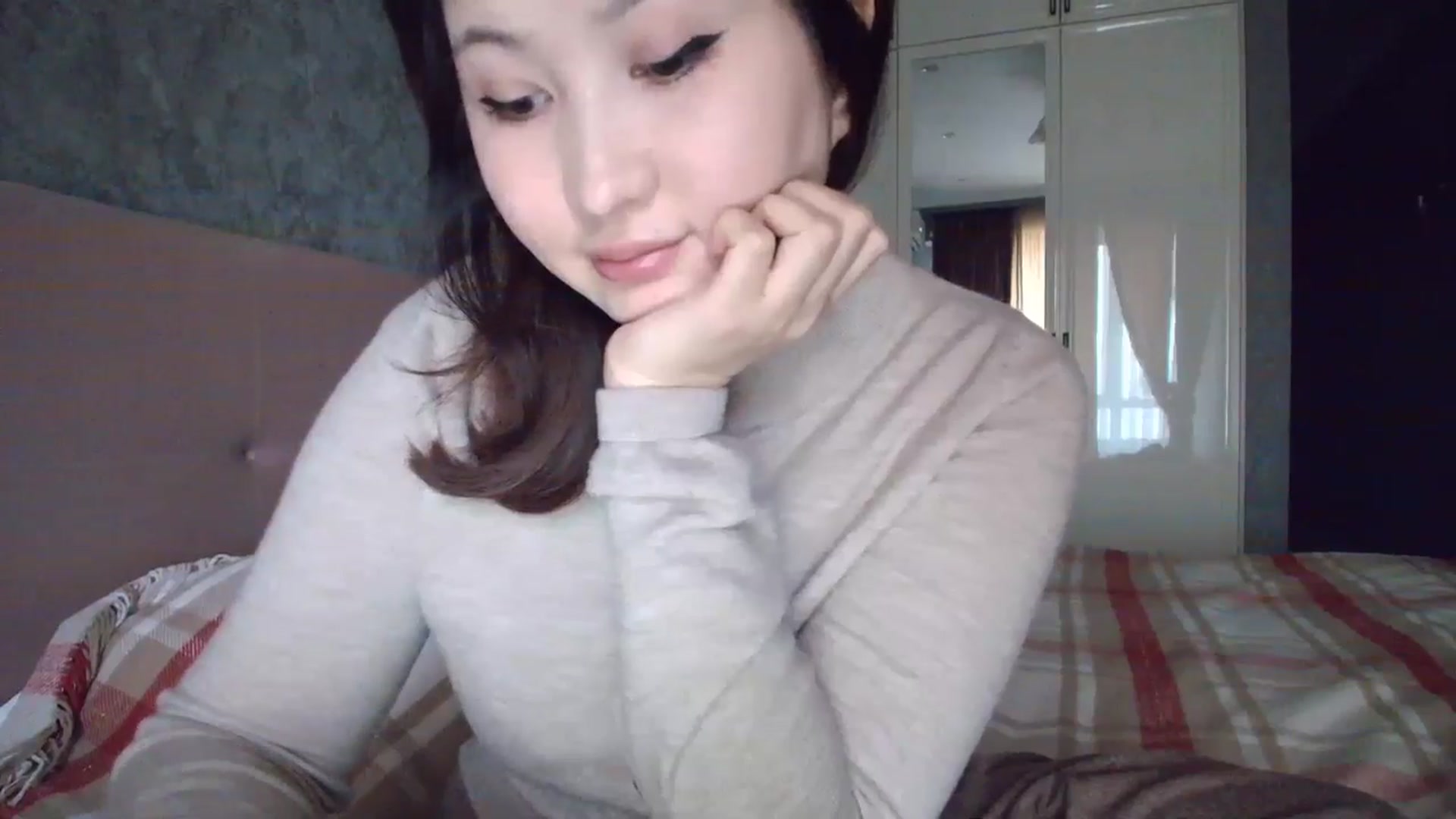 Gallery image thumbnail from Aelis's myfreecams stream on, 02/25/2026, 14:15 image 6 of 20