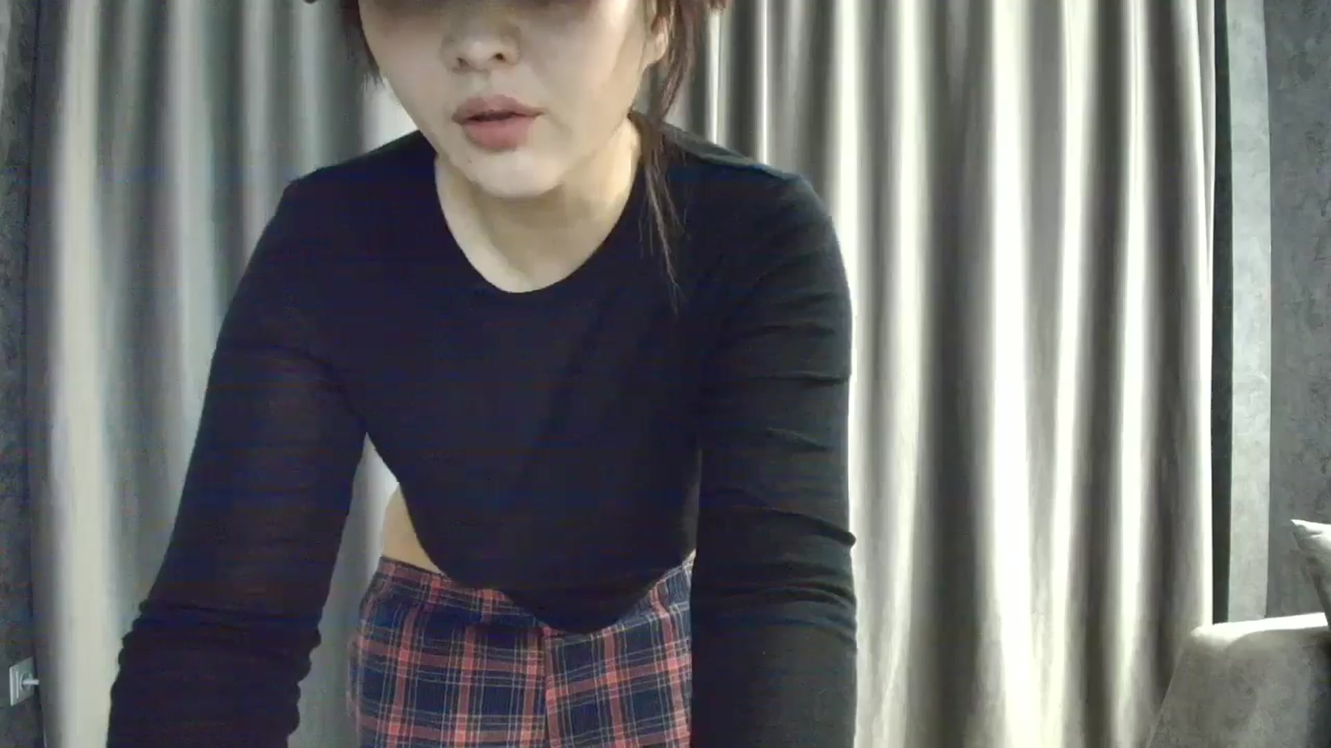 Gallery image thumbnail from Aelis's myfreecams stream on, 03/01/2026, 24:21 image 3 of 20