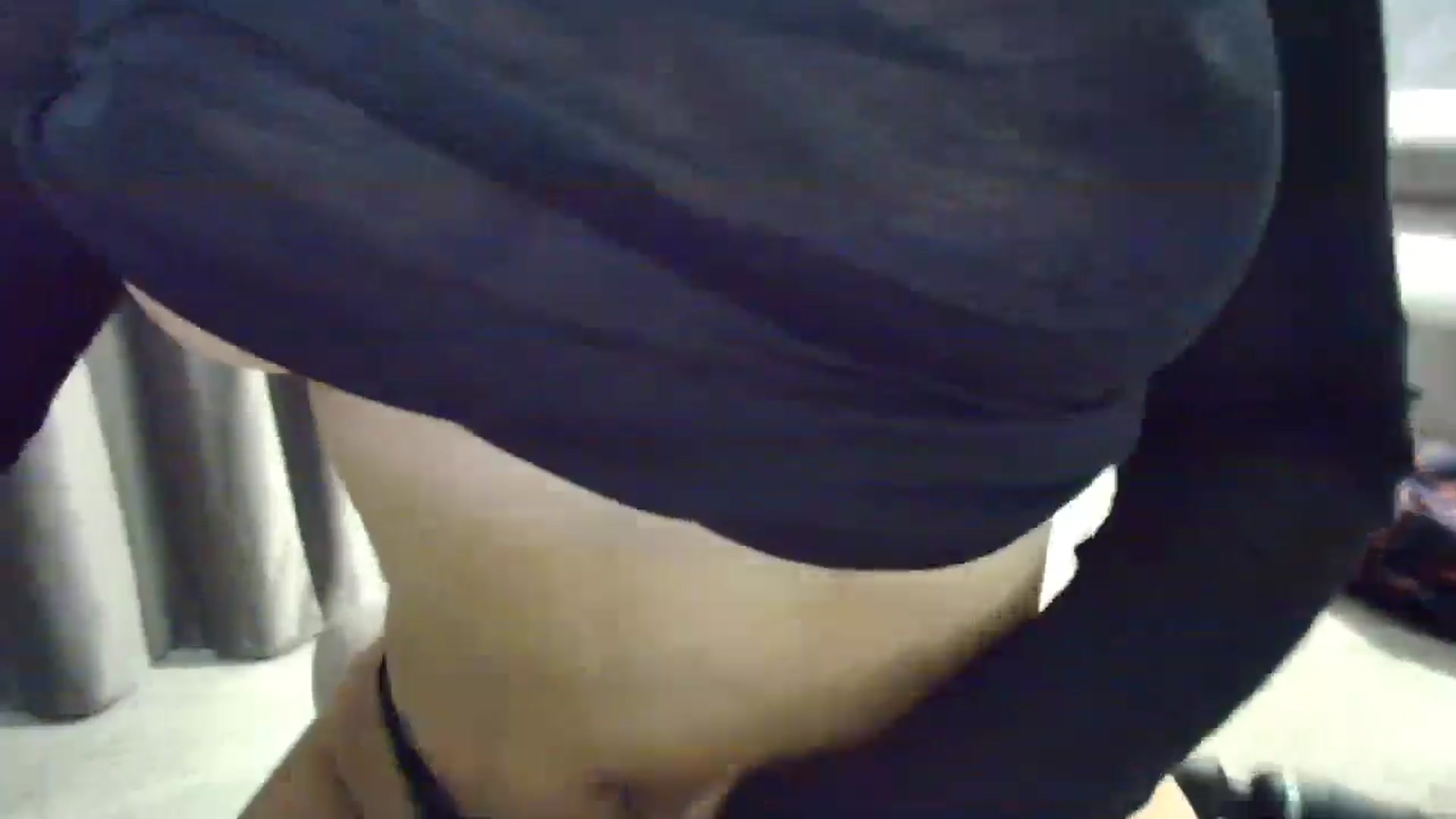 Gallery image thumbnail from Aelis's myfreecams stream on, 03/01/2026, 24:21 image 13 of 20