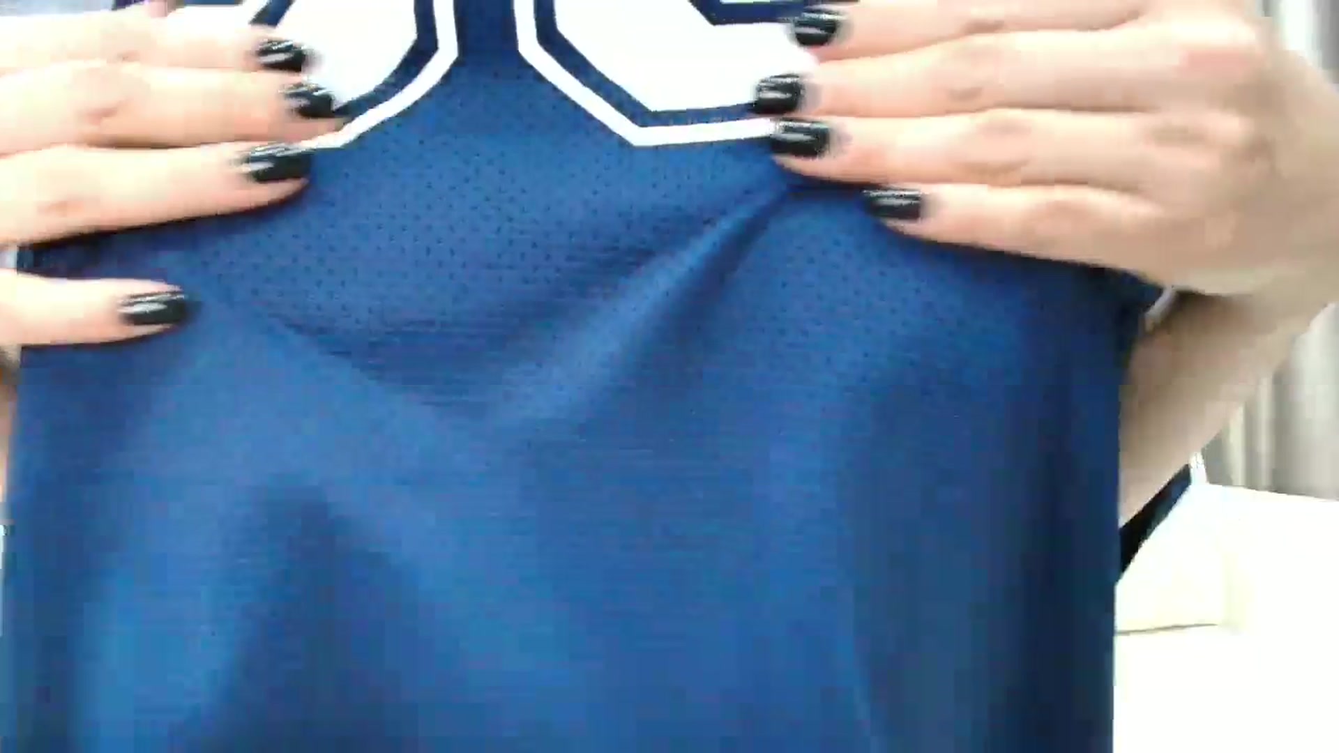 Gallery image thumbnail from Aelis's myfreecams stream on, 03/08/2026, 21:07 image 18 of 20