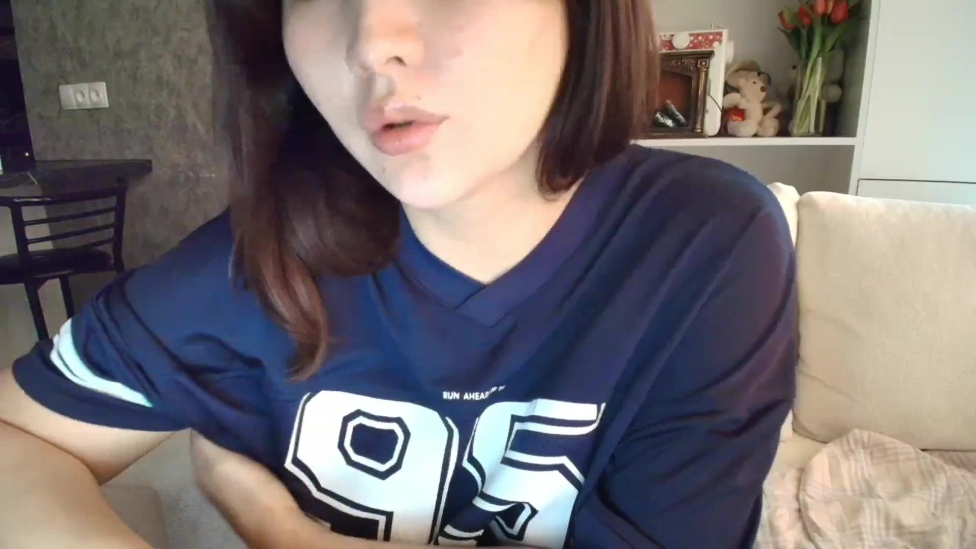 Gallery image thumbnail from Aelis's myfreecams stream on, 03/09/2026, 03:29 image 12 of 20