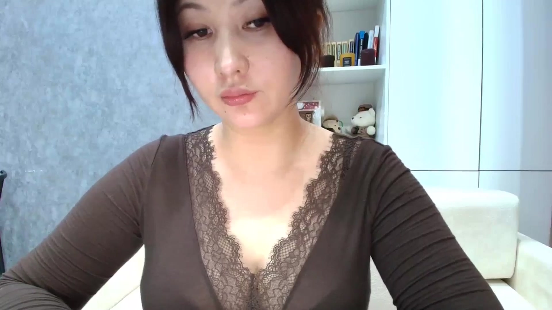 Gallery image thumbnail from Aelis's myfreecams stream on, 03/11/2026, 03:15 image 14 of 20