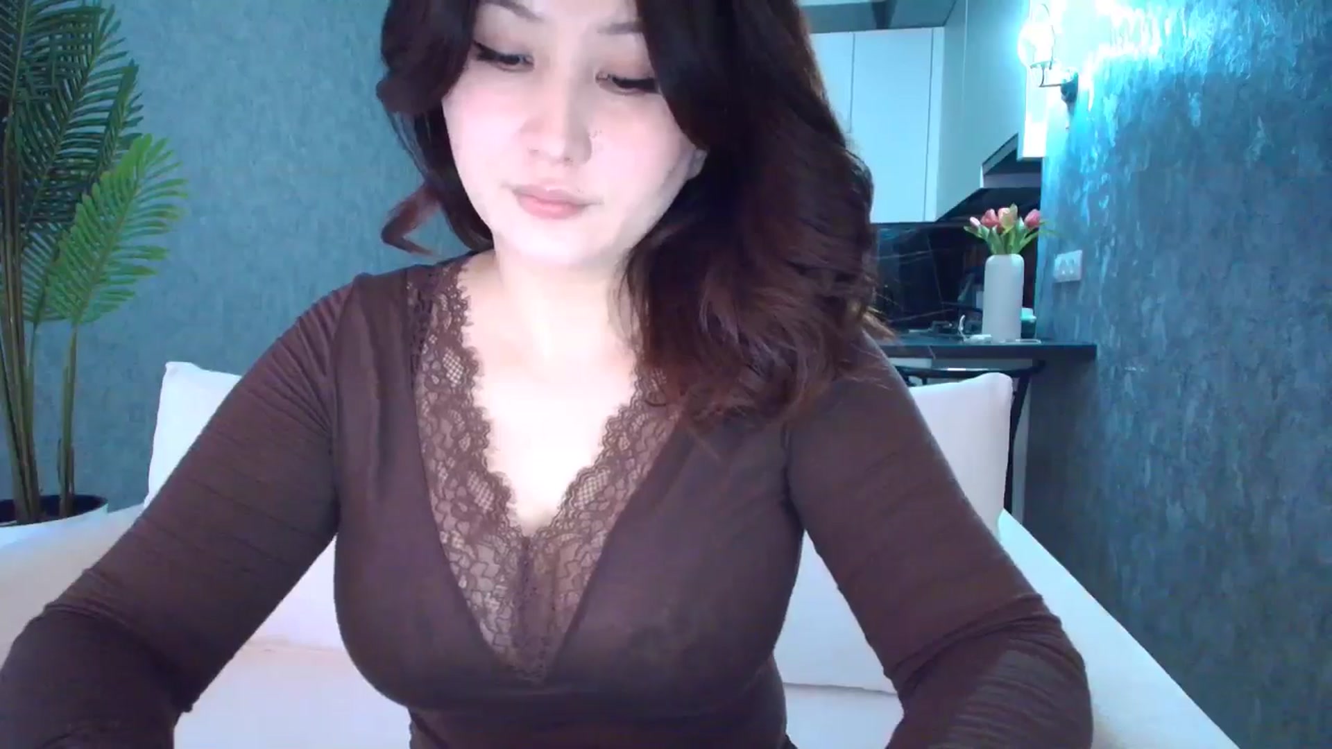 Gallery image thumbnail from Aelis's myfreecams stream on, 03/12/2026, 02:37 image 7 of 20
