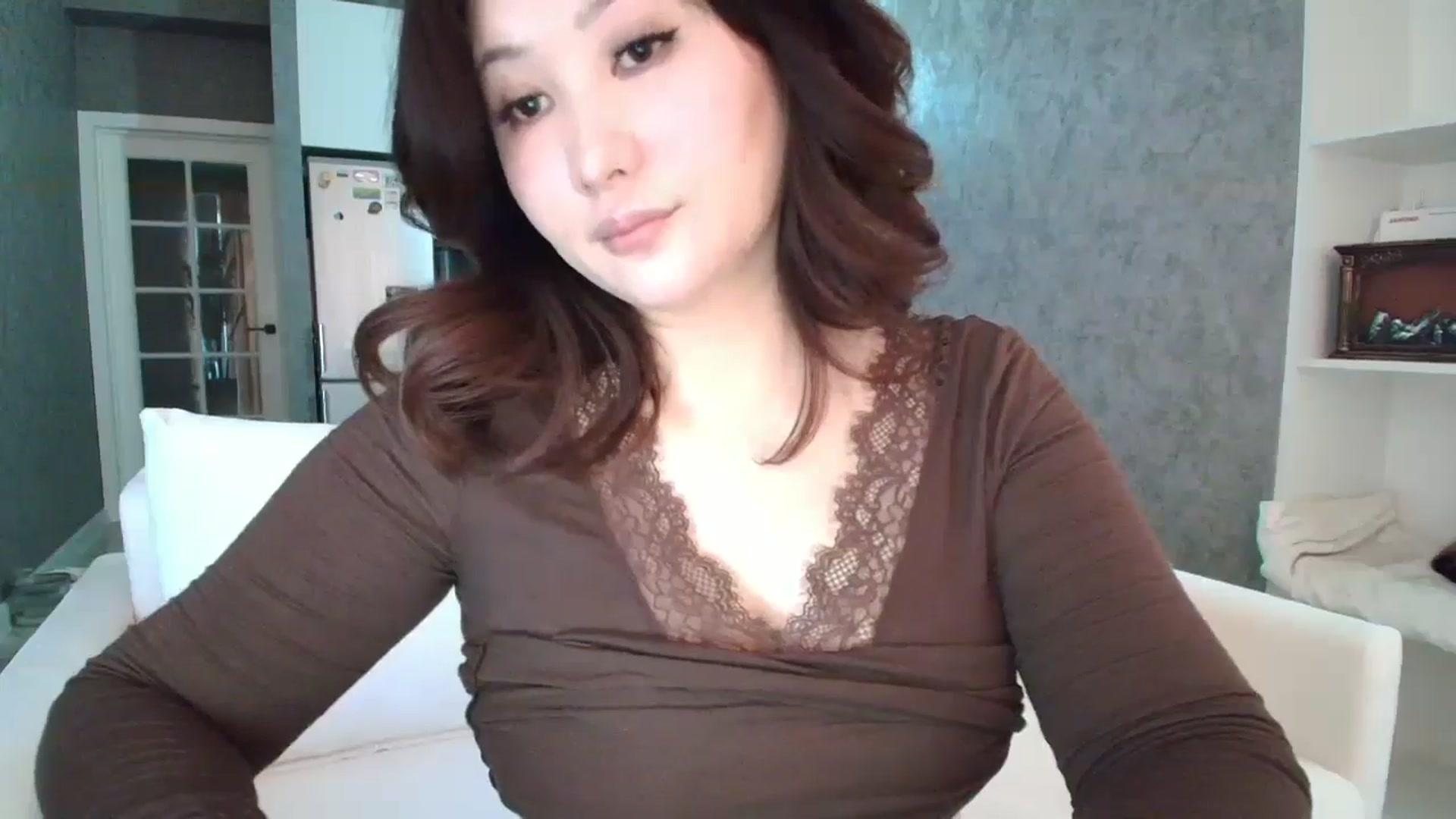 Gallery image thumbnail from Aelis's myfreecams stream on, 03/12/2026, 02:37 image 20 of 20