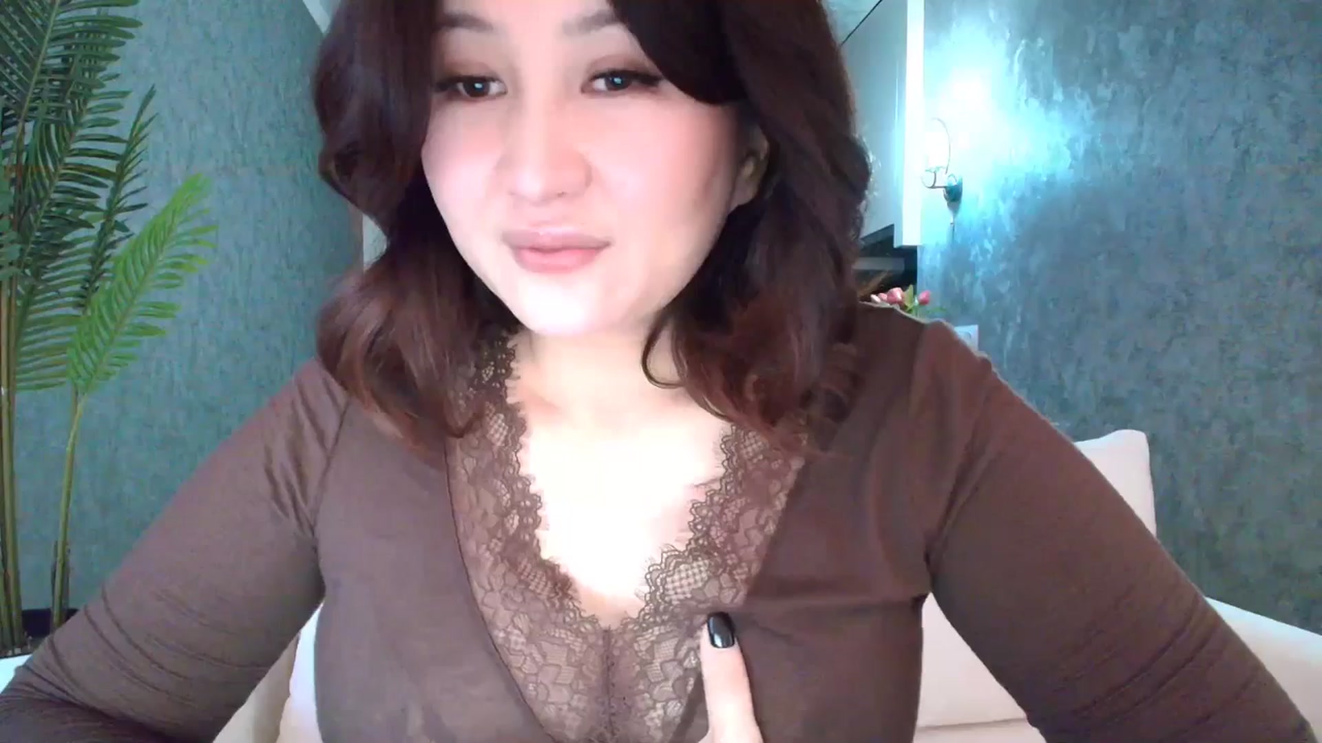 Gallery image thumbnail from Aelis's myfreecams stream on, 03/12/2026, 02:37 image 16 of 20