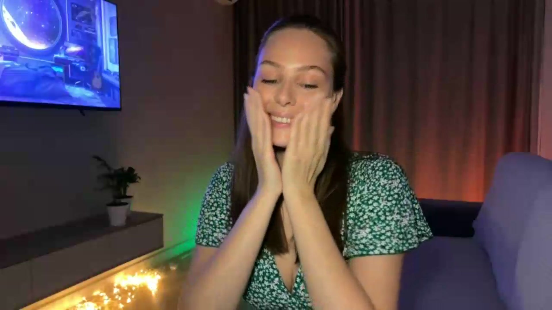 Gallery image thumbnail from Aeroliss's myfreecams stream on, 05/20/2026, 19:35 image 20 of 20
