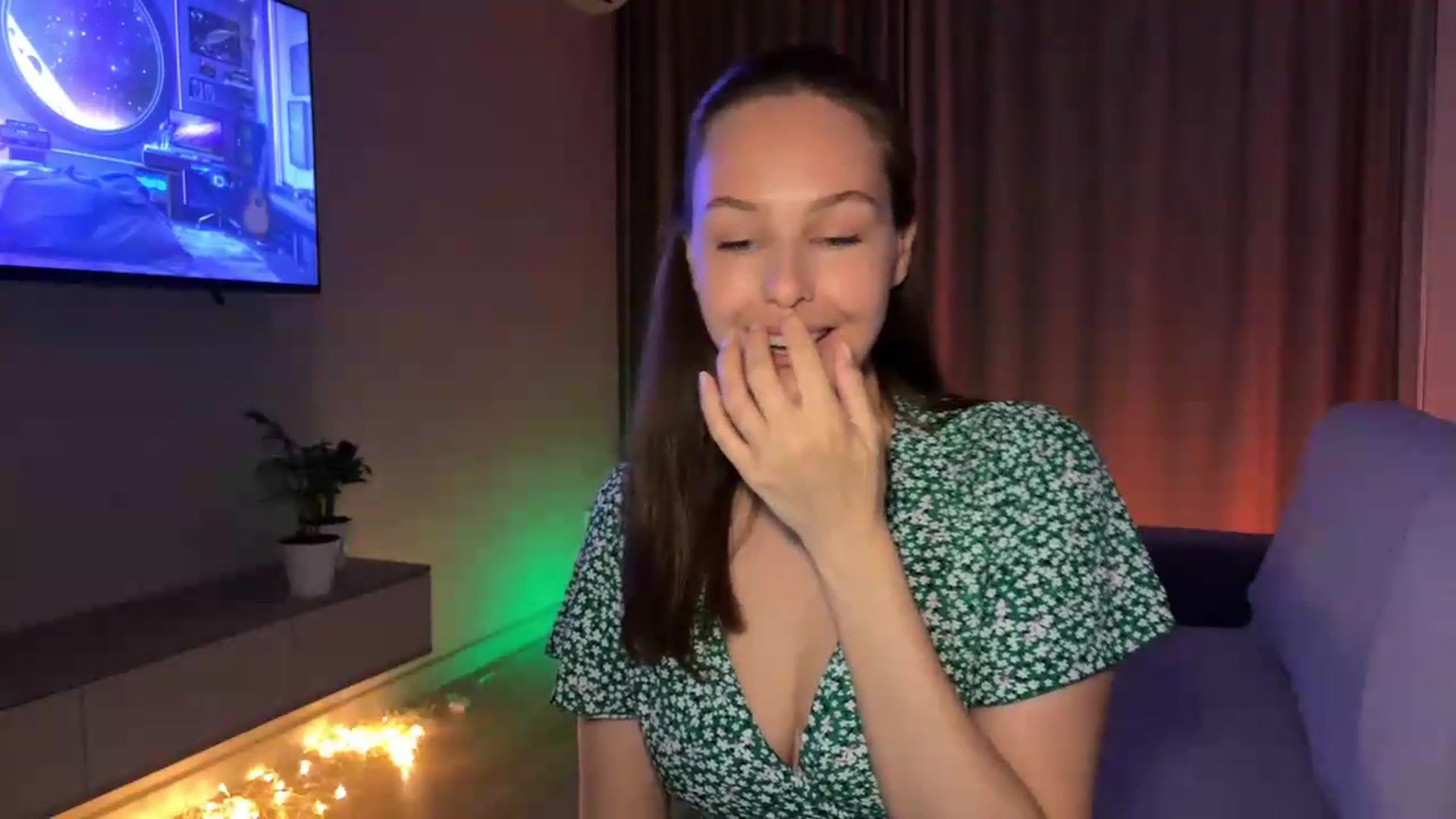 Gallery image thumbnail from Aeroliss's myfreecams stream on, 05/20/2026, 20:29 image 3 of 20
