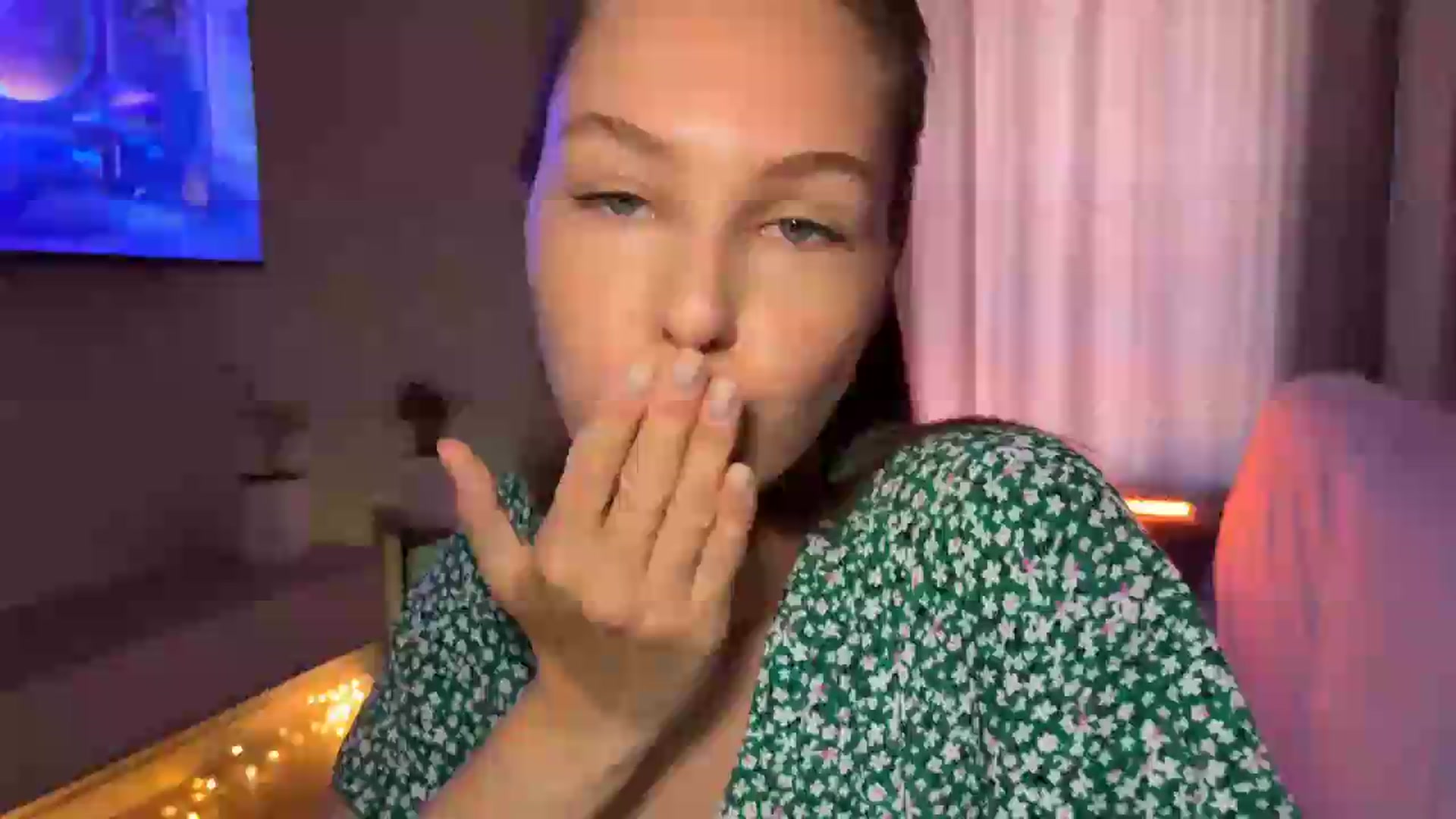 Gallery image thumbnail from Aeroliss's myfreecams stream on, 06/10/2026, 04:57 image 15 of 20