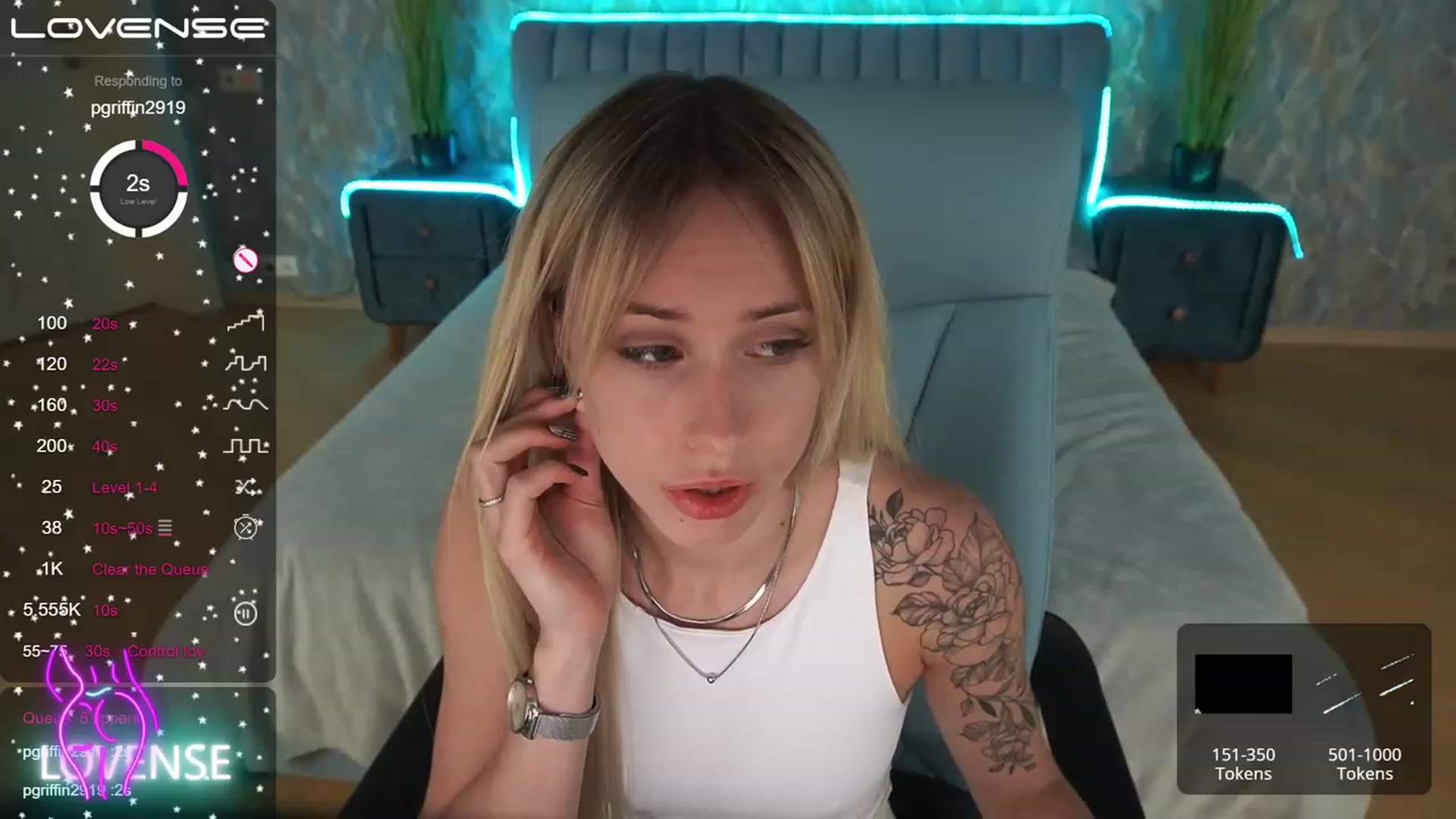 Gallery image thumbnail from AfinaLuxury's myfreecams stream on, 06/27/2023, 08:00 image 11 of 20
