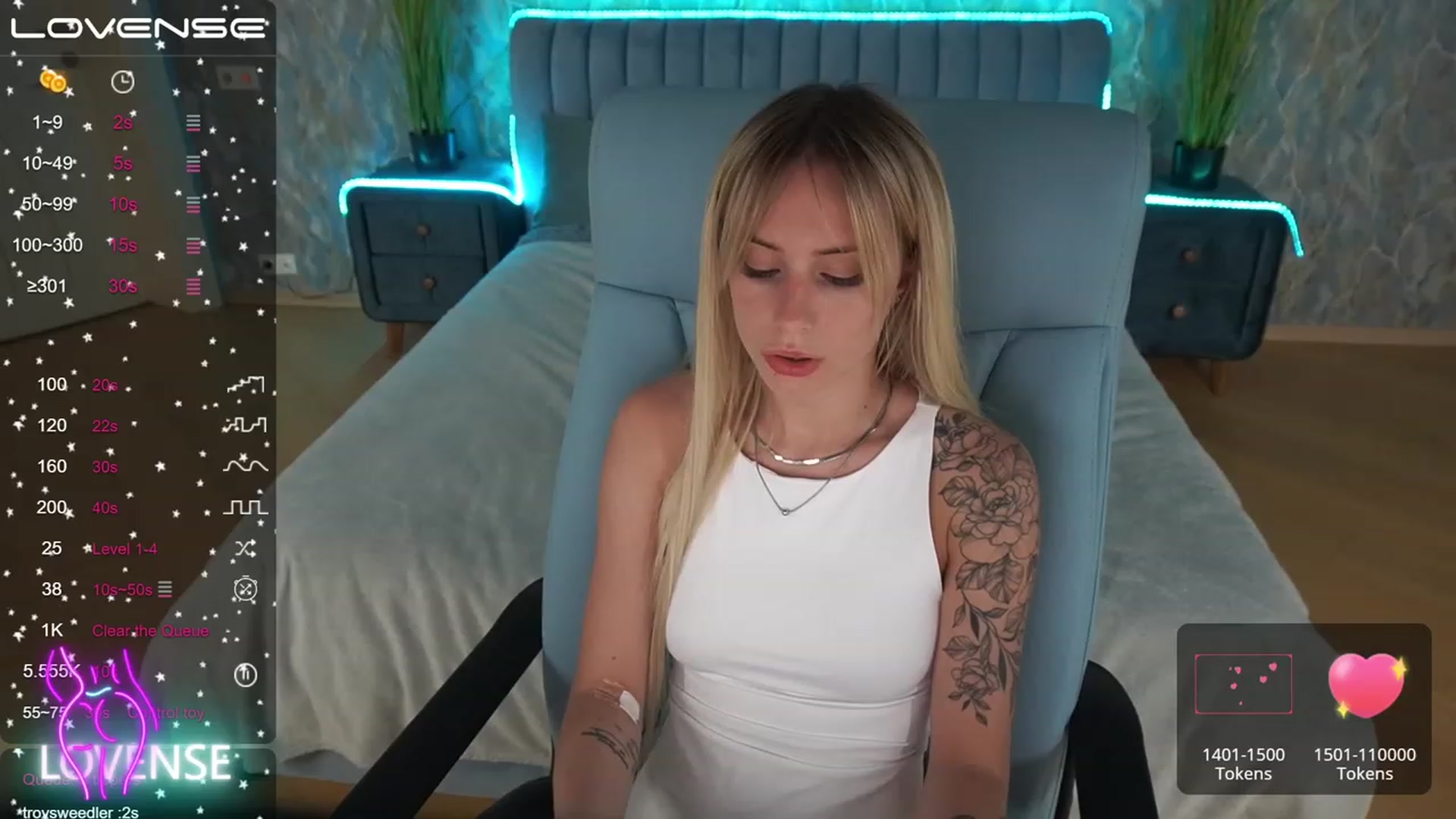 Gallery image thumbnail from AfinaLuxury's myfreecams stream on, 06/27/2023, 08:36 image 20 of 20