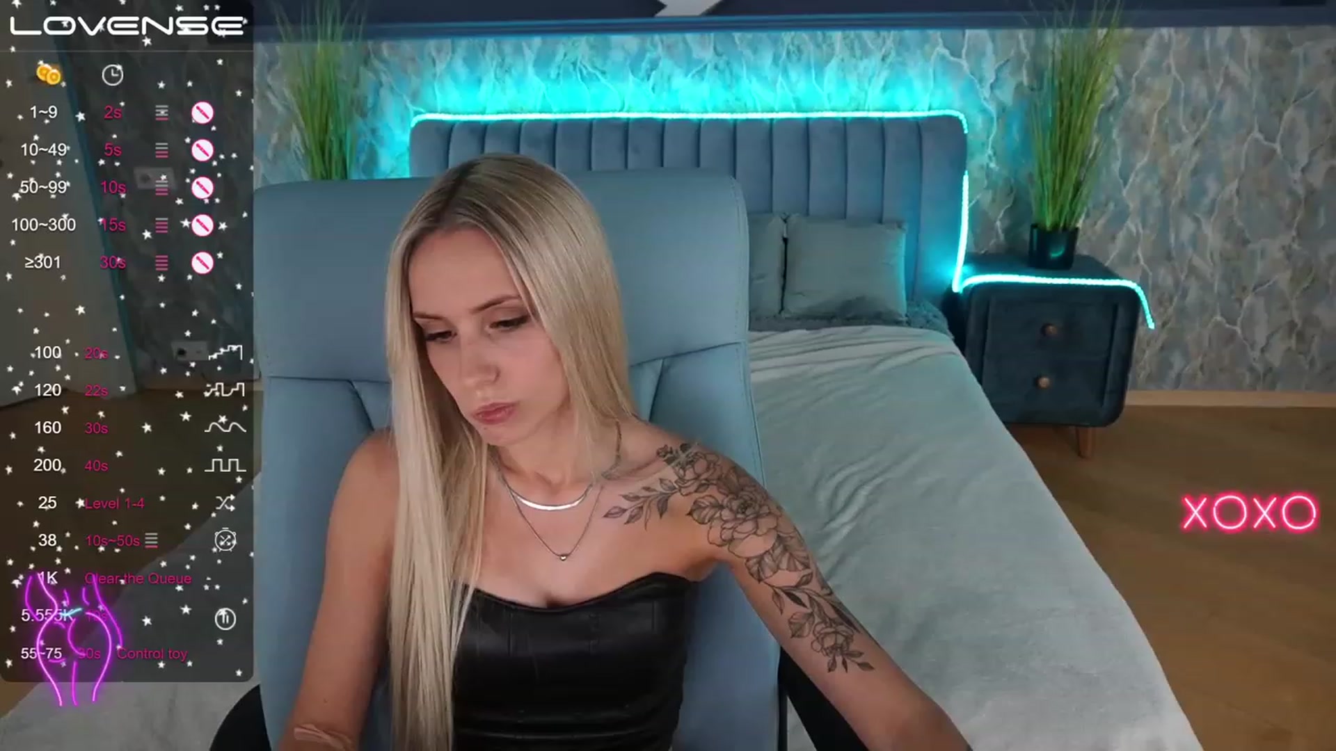 Gallery image thumbnail from AfinaLuxury's myfreecams stream on, 07/12/2023, 14:30 image 14 of 20