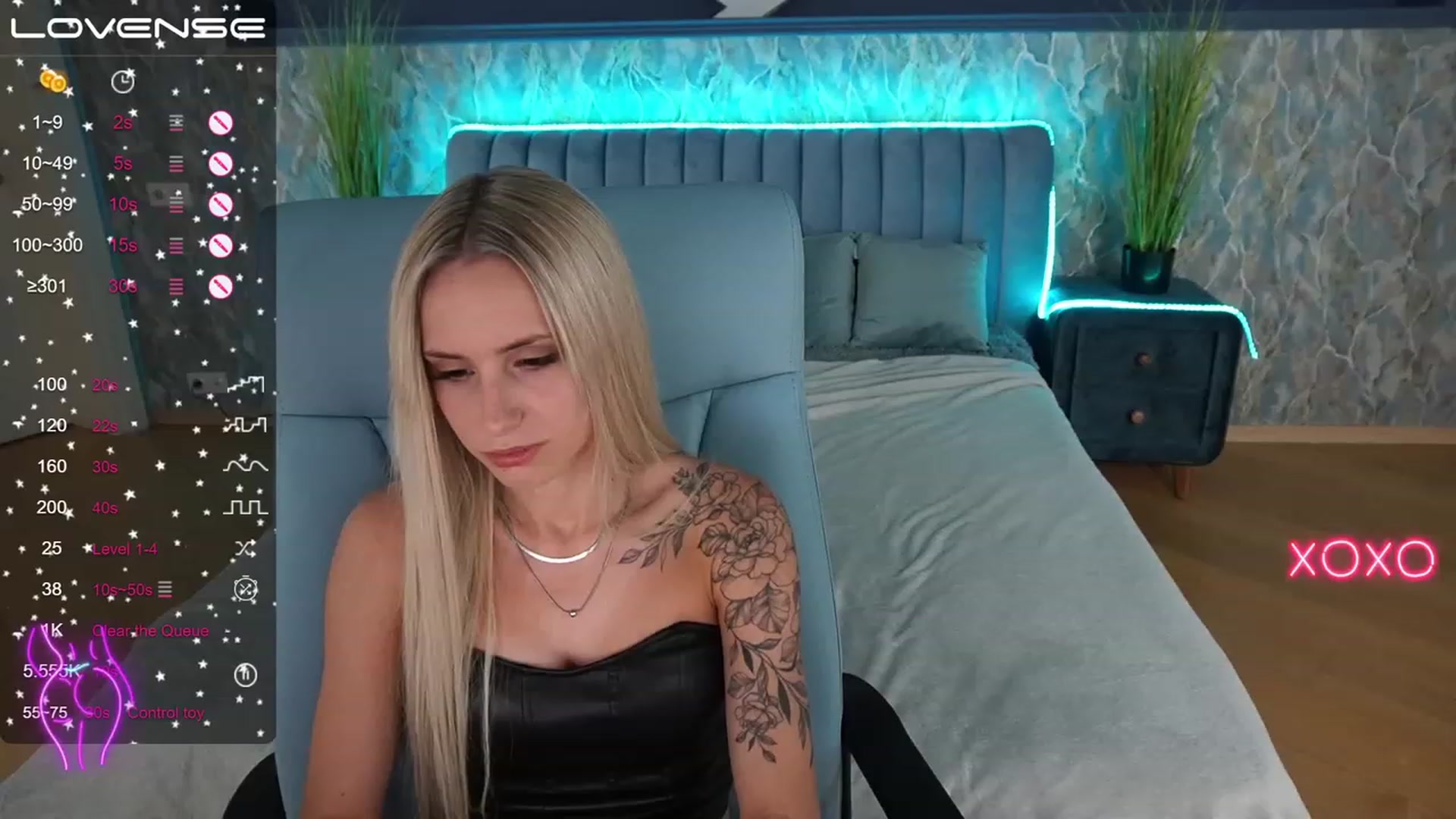 Gallery image thumbnail from AfinaLuxury's myfreecams stream on, 07/12/2023, 14:30 image 18 of 20