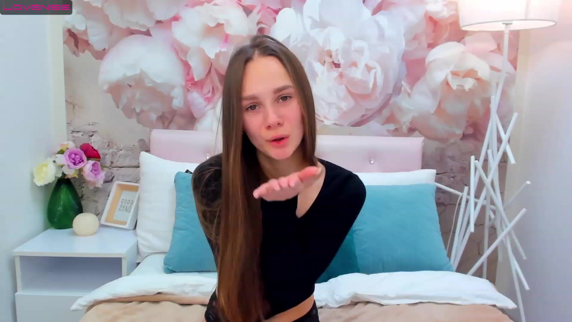 Gallery image thumbnail from AfinaShy's myfreecams stream on, 02/05/2023, 12:32 image 2 of 20