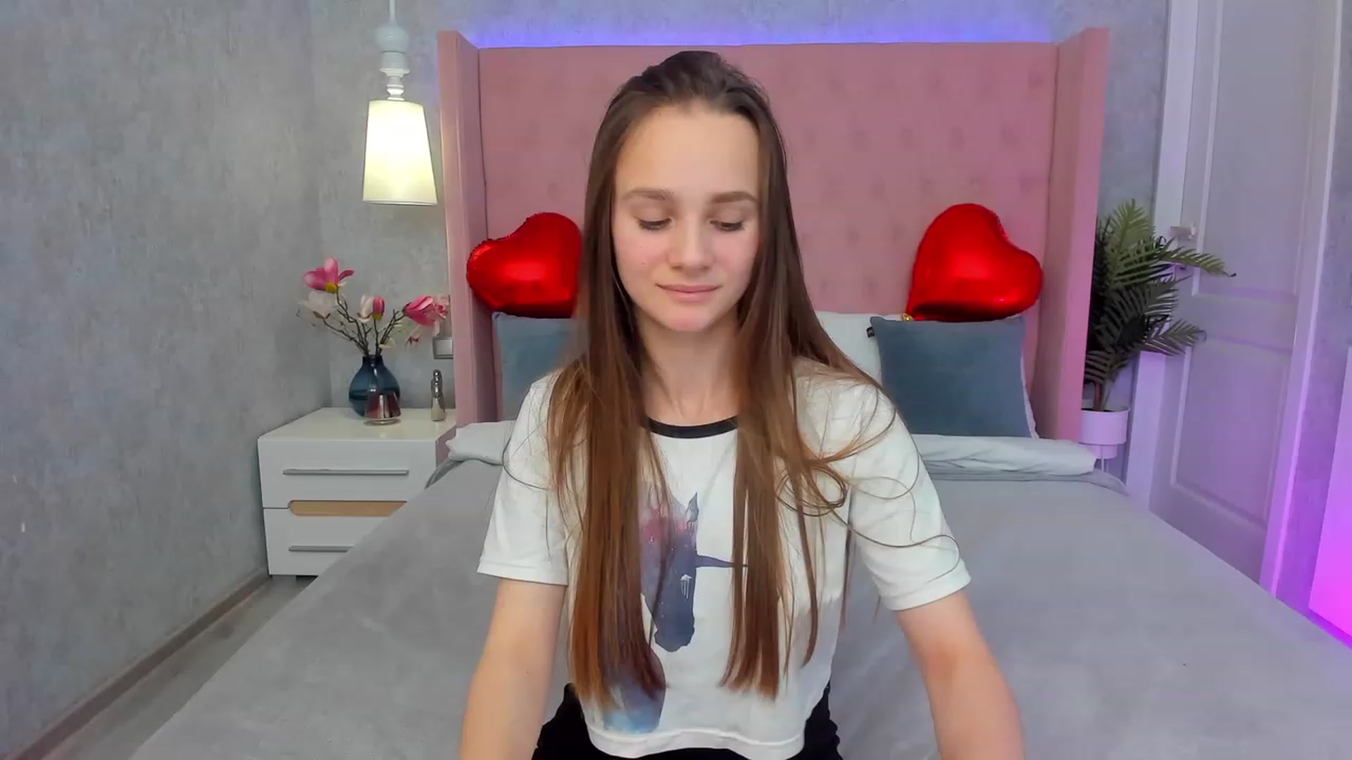 Gallery image thumbnail from AfinaShy's myfreecams stream on, 02/13/2023, 14:02 image 19 of 20