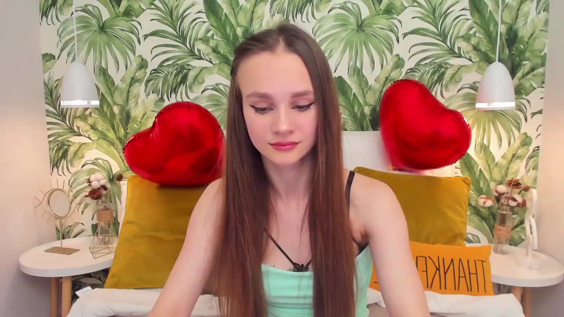 Gallery image thumbnail from AfinaShy's myfreecams stream on, 02/15/2023, 14:34 image 5 of 20