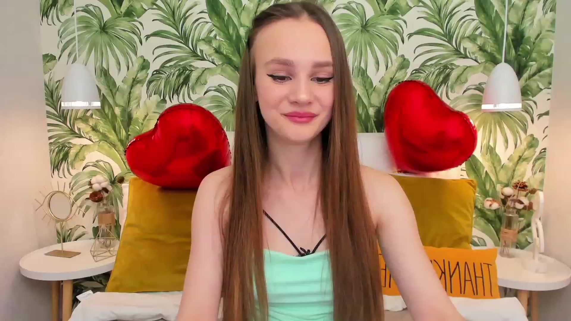 Gallery image thumbnail from AfinaShy's myfreecams stream on, 02/15/2023, 14:34 image 7 of 20