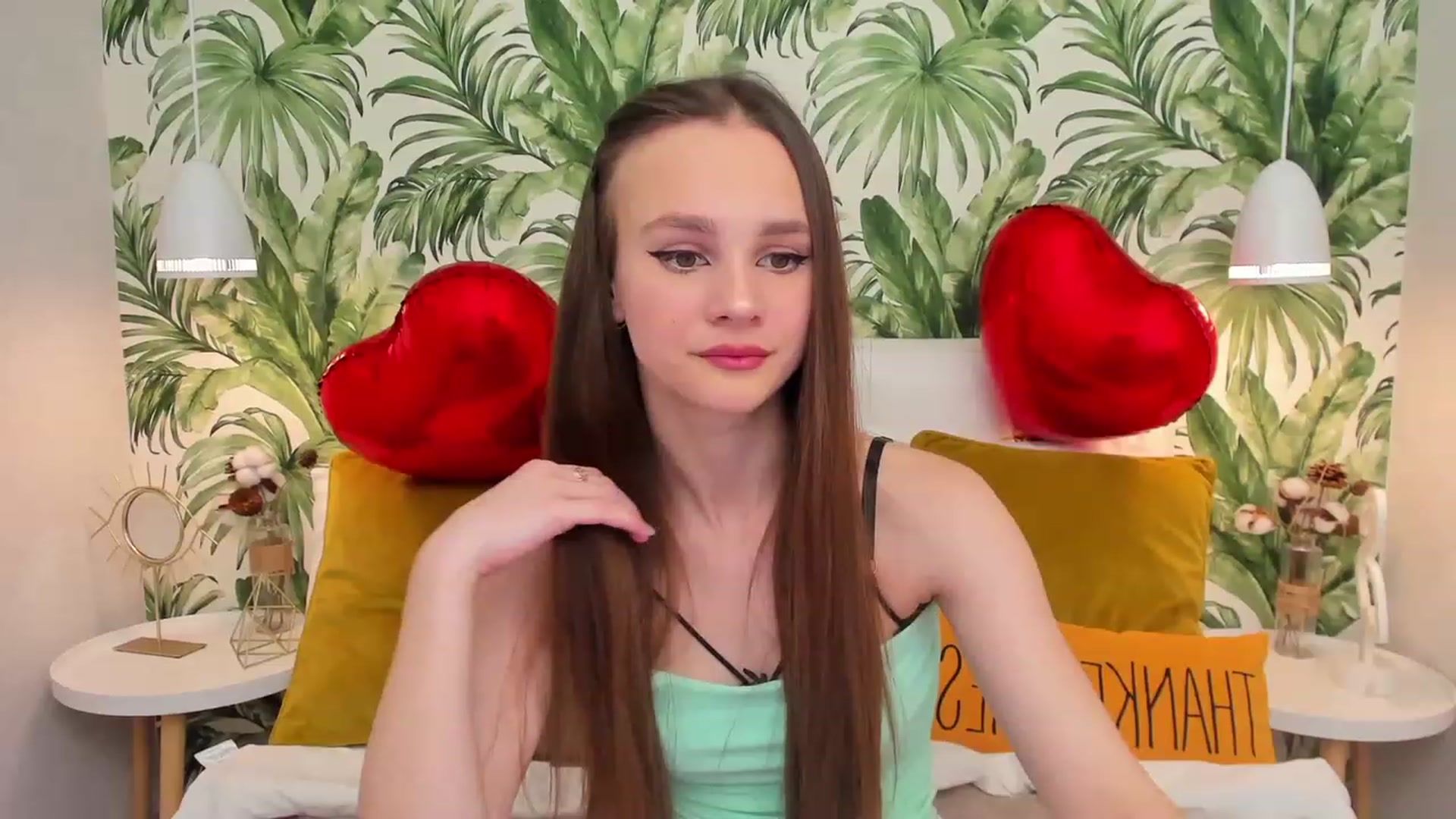 Gallery image thumbnail from AfinaShy's myfreecams stream on, 02/15/2023, 14:34 image 4 of 20
