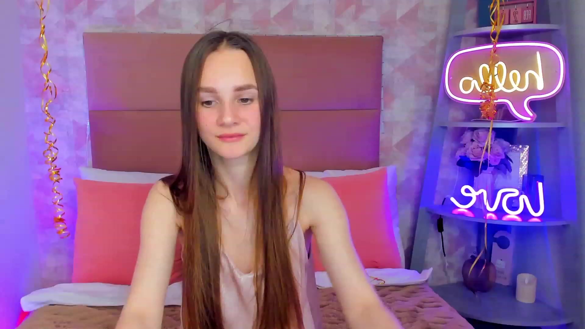 Gallery image thumbnail from AfinaShy's myfreecams stream on, 02/20/2023, 14:49 image 18 of 20