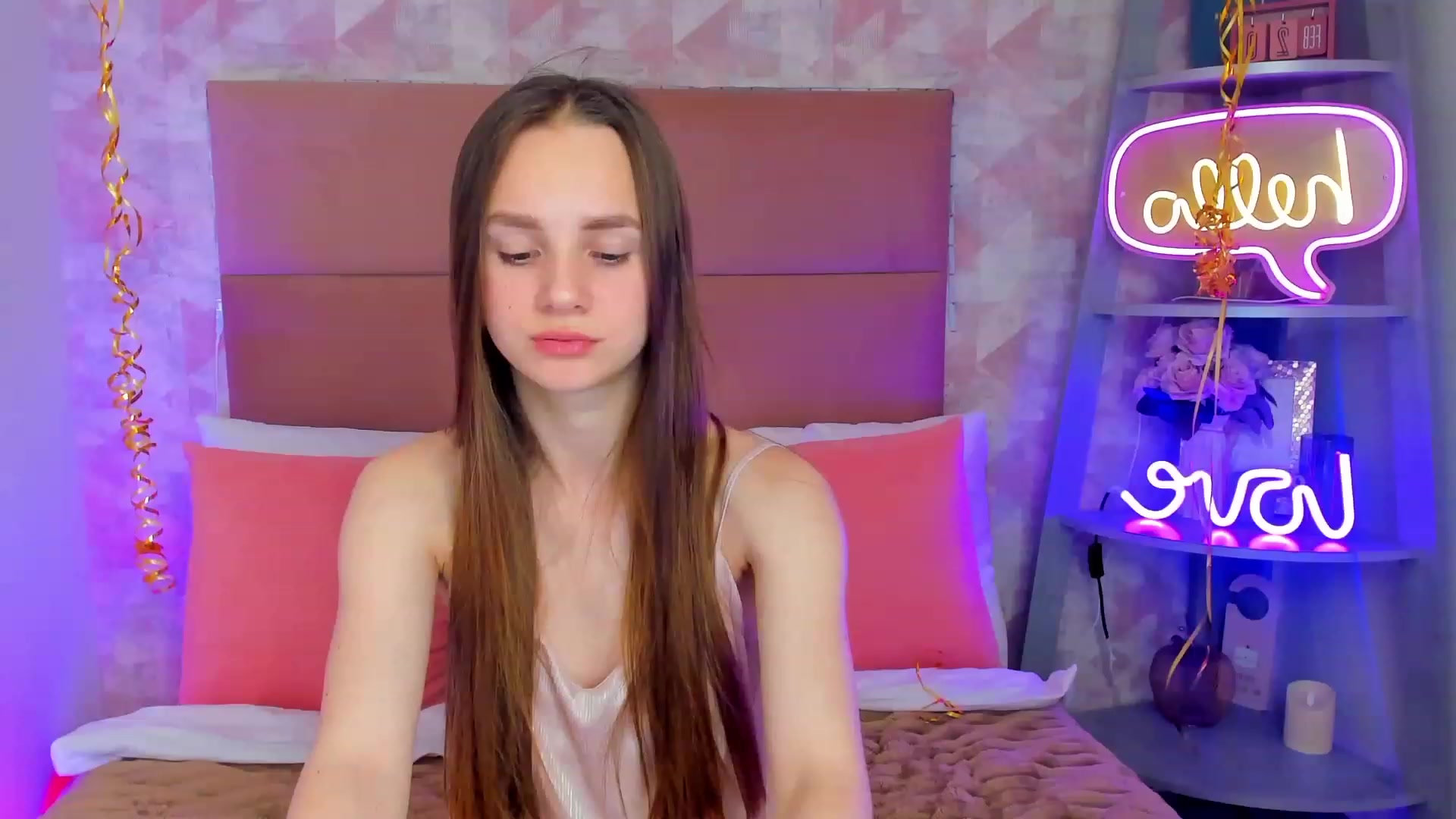 Gallery image thumbnail from AfinaShy's myfreecams stream on, 02/20/2023, 14:49 image 13 of 20