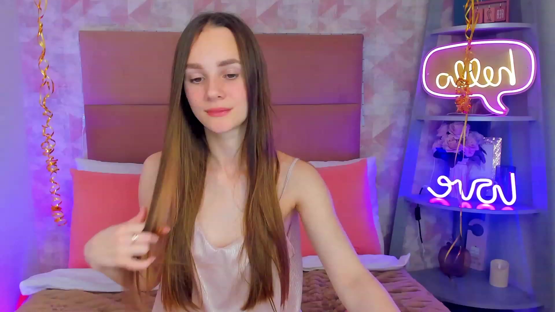 Gallery image thumbnail from AfinaShy's myfreecams stream on, 02/20/2023, 14:49 image 12 of 20