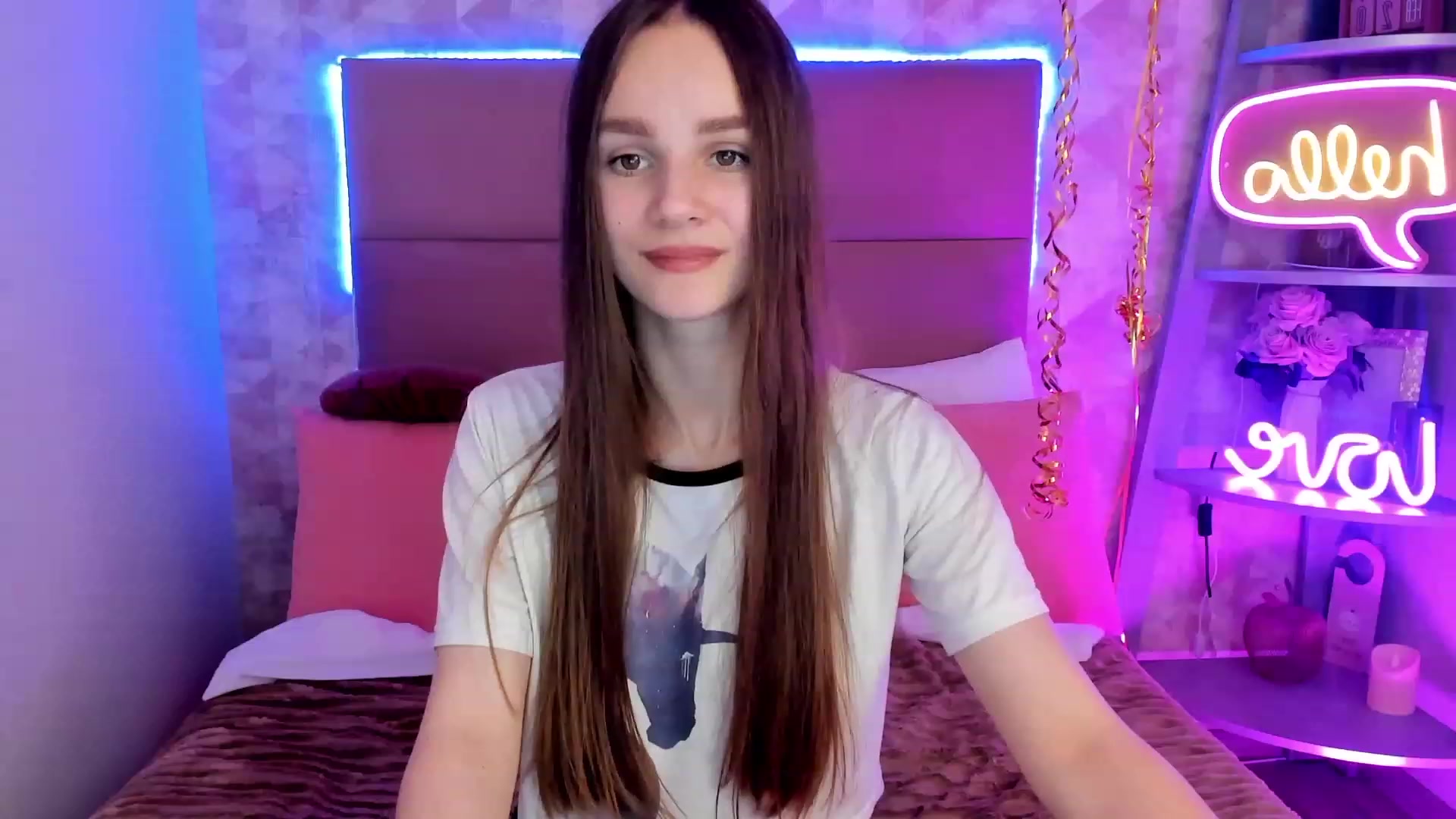 Gallery image thumbnail from AfinaShy's myfreecams stream on, 02/22/2023, 09:21 image 12 of 20