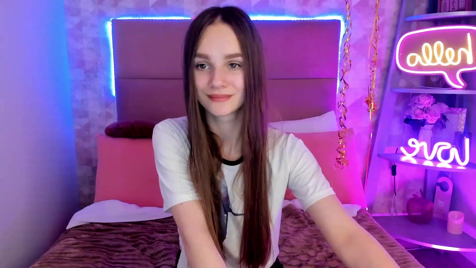 Gallery image thumbnail from AfinaShy's myfreecams stream on, 02/22/2023, 09:21 image 20 of 20