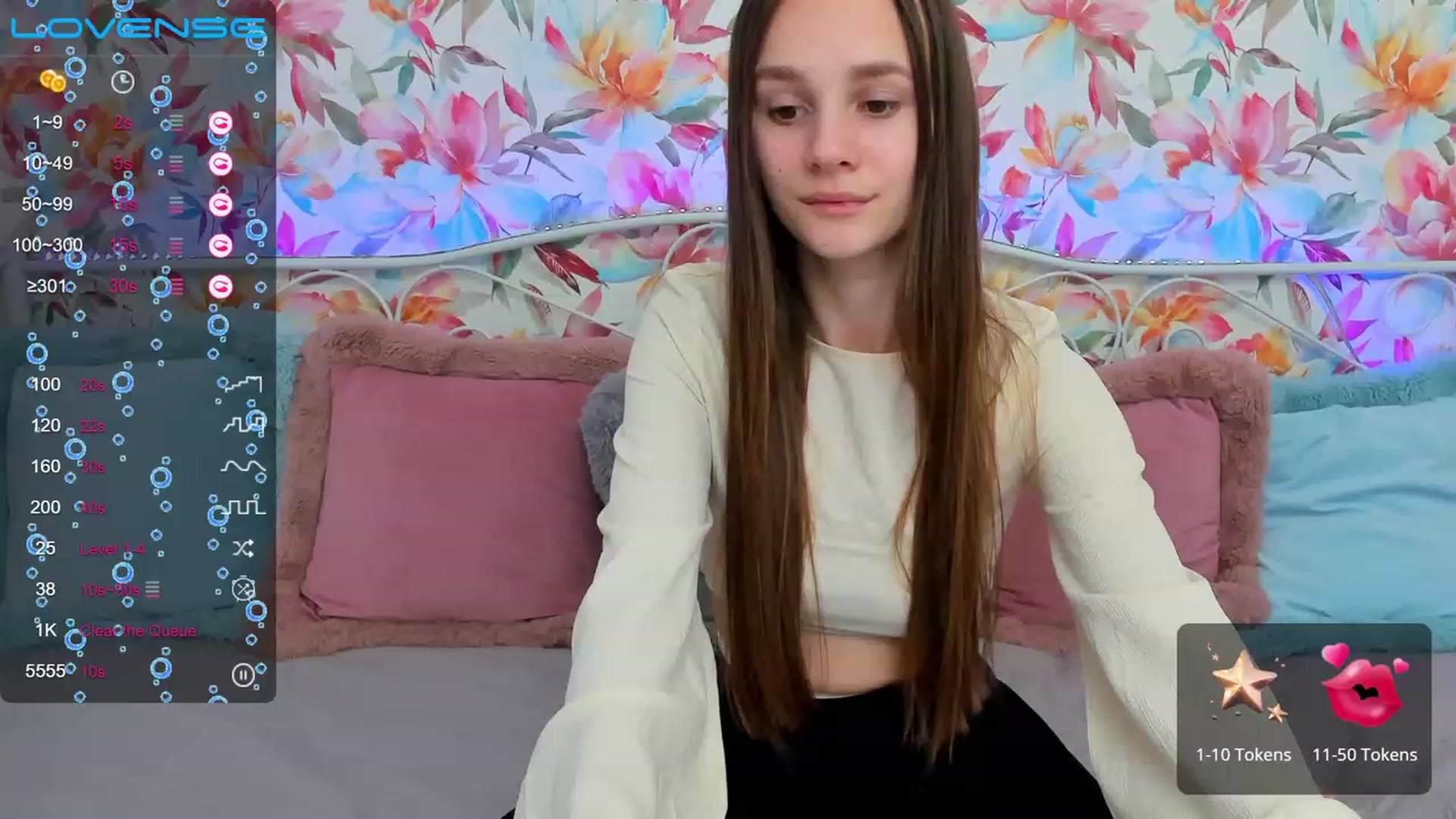 Gallery image thumbnail from AfinaShy's myfreecams stream on, 03/08/2023, 18:33 image 8 of 20