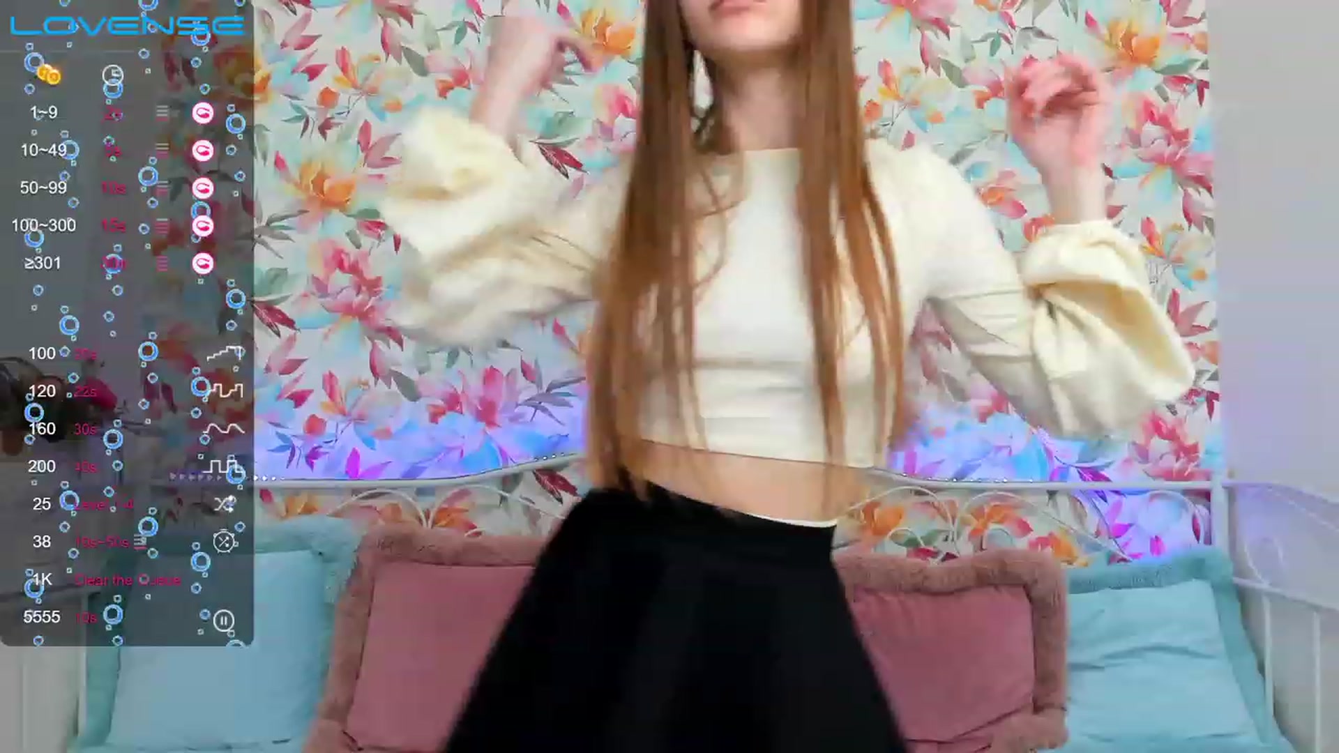 Gallery image thumbnail from AfinaShy's myfreecams stream on, 03/08/2023, 18:33 image 18 of 20