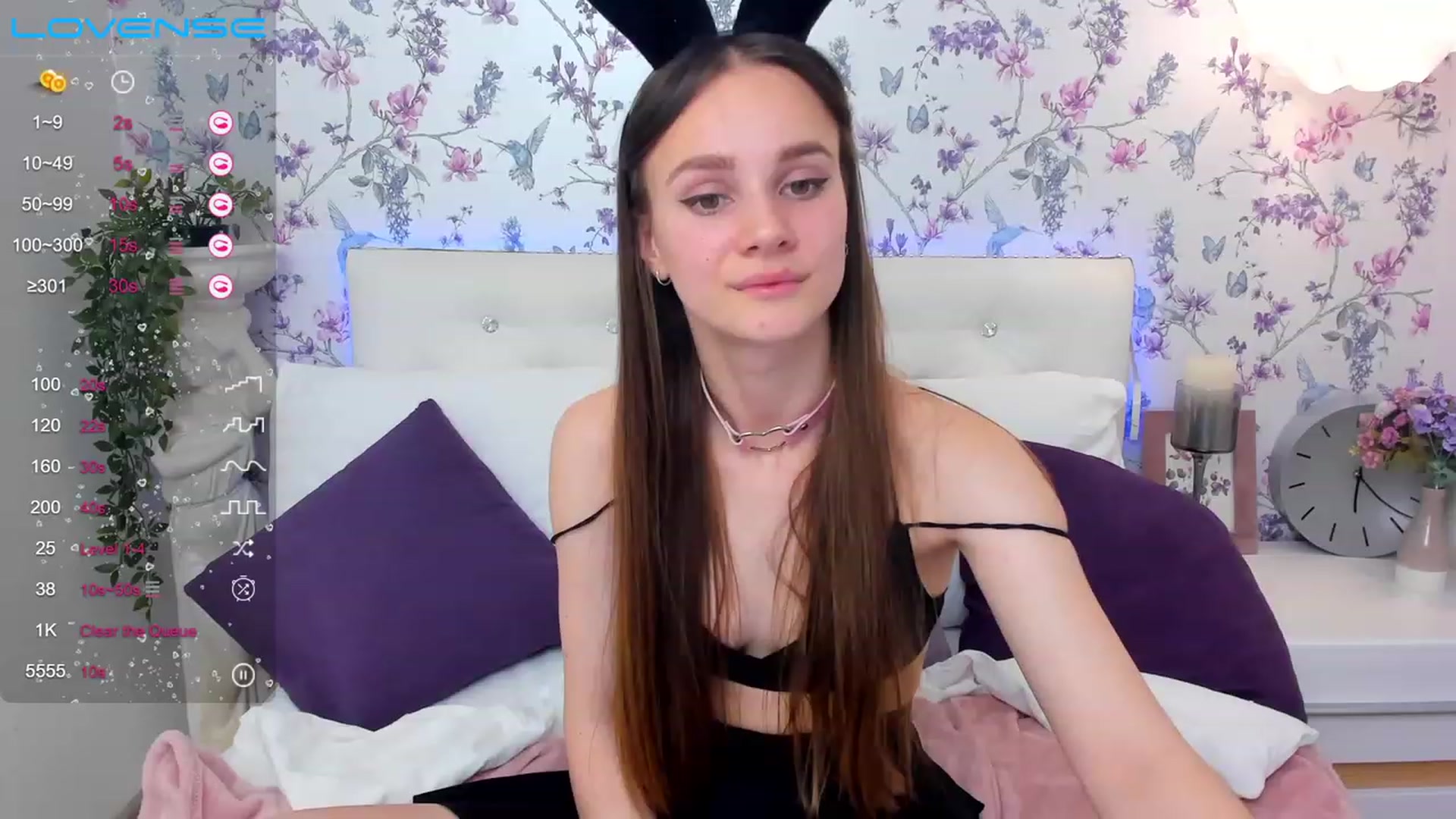 Gallery image thumbnail from AfinaShy's myfreecams stream on, 03/16/2023, 20:11 image 8 of 20
