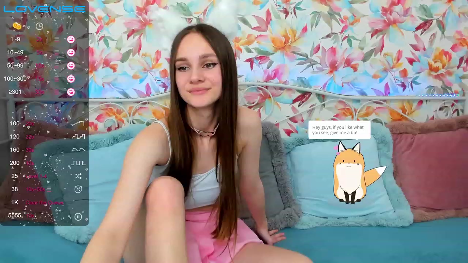 Gallery image thumbnail from AfinaShy's myfreecams stream on, 03/21/2023, 16:12 image 14 of 20