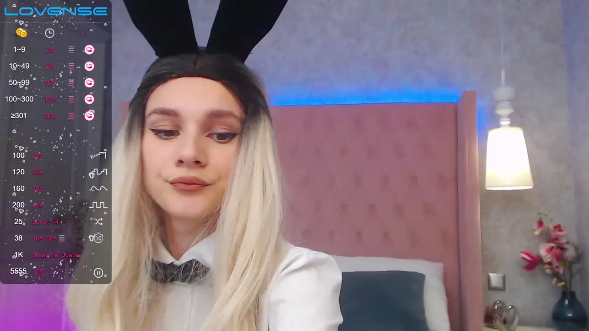 Gallery image thumbnail from AfinaShy's myfreecams stream on, 03/27/2023, 13:52 image 9 of 20