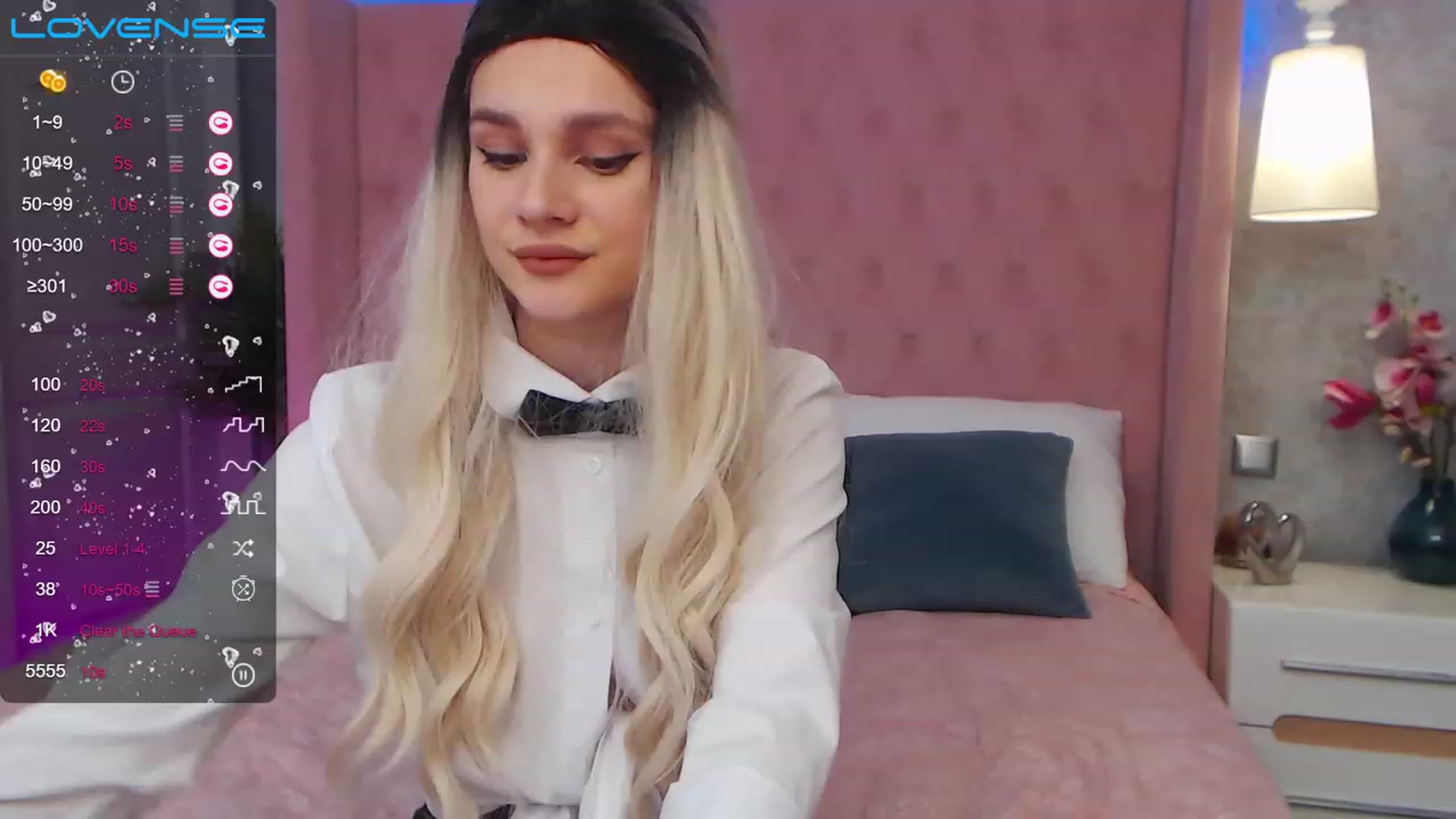 Gallery image thumbnail from AfinaShy's myfreecams stream on, 03/27/2023, 13:52 image 2 of 20
