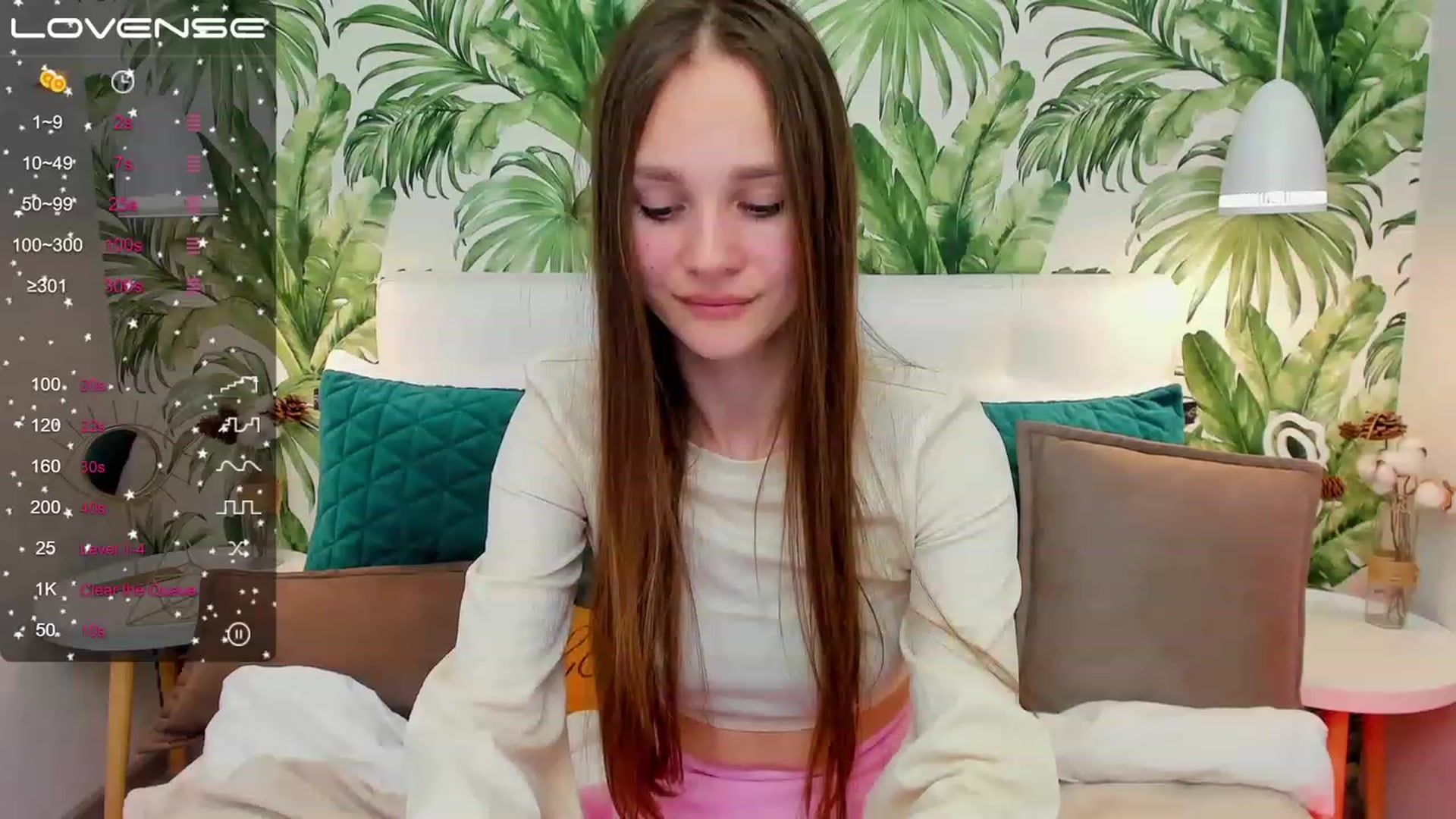 Gallery image thumbnail from AfinaShy's myfreecams stream on, 03/28/2023, 14:04 image 11 of 20