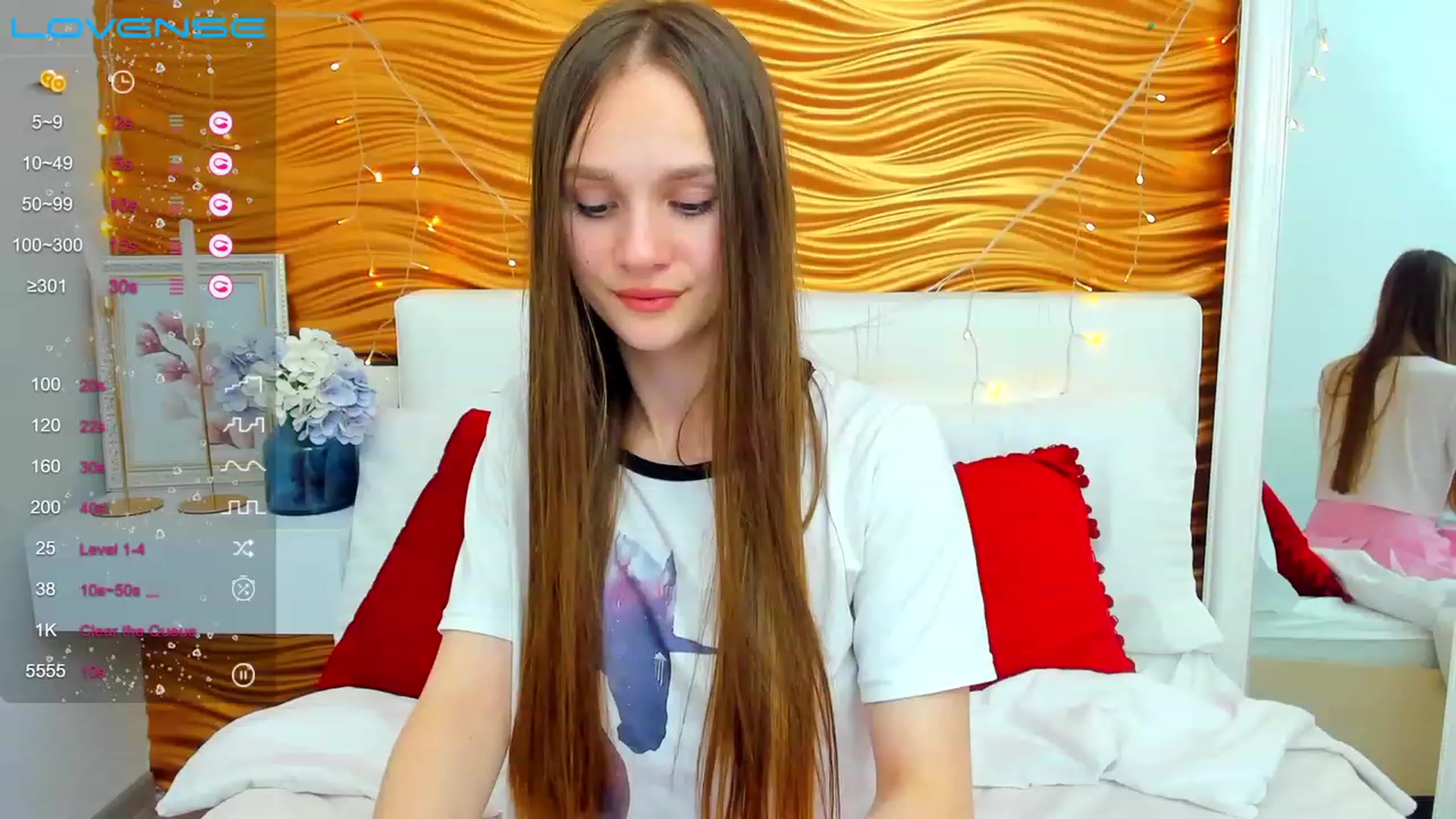 Gallery image thumbnail from AfinaShy's myfreecams stream on, 04/03/2023, 15:31 image 1 of 20