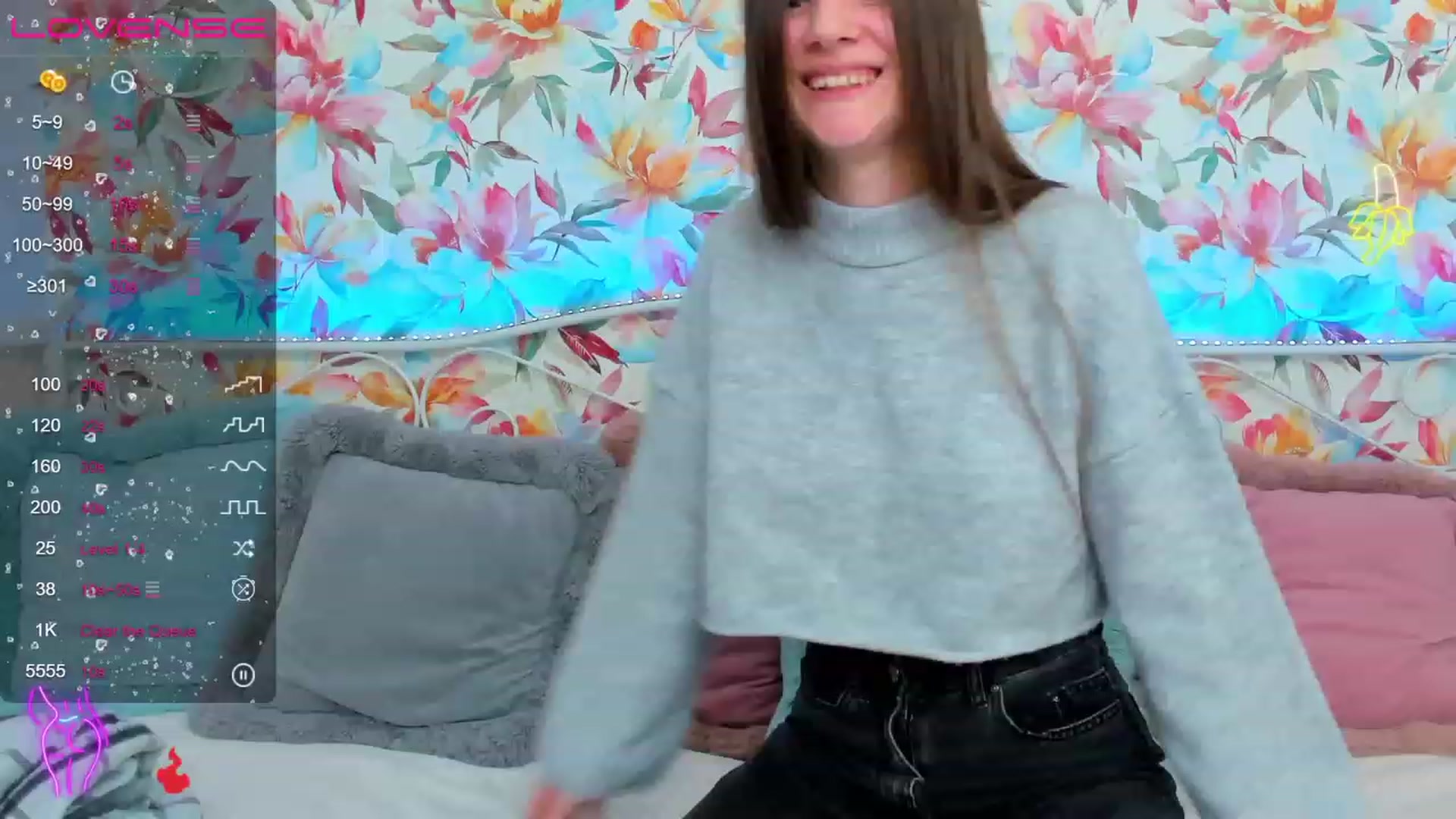 Gallery image thumbnail from AfinaShy's myfreecams stream on, 04/18/2023, 19:19 image 12 of 20