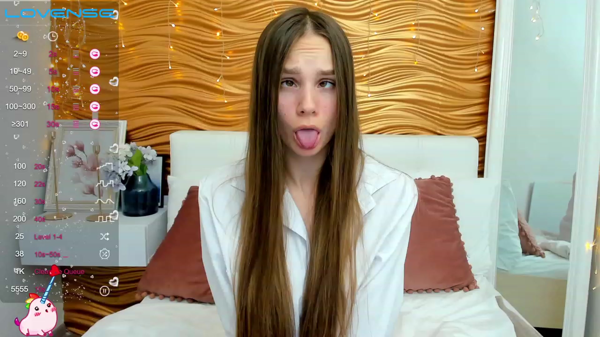 Gallery image thumbnail from AfinaShy's myfreecams stream on, 05/16/2023, 15:43 image 14 of 20