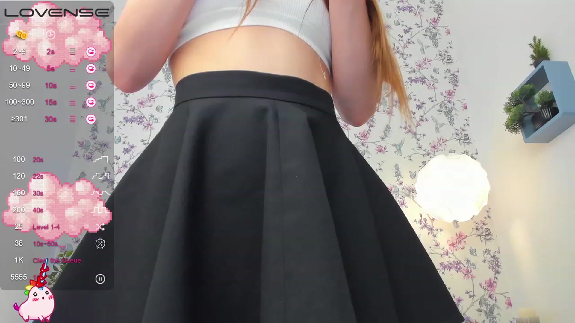 Gallery image thumbnail from AfinaShy's myfreecams stream on, 05/29/2023, 14:37 image 8 of 20