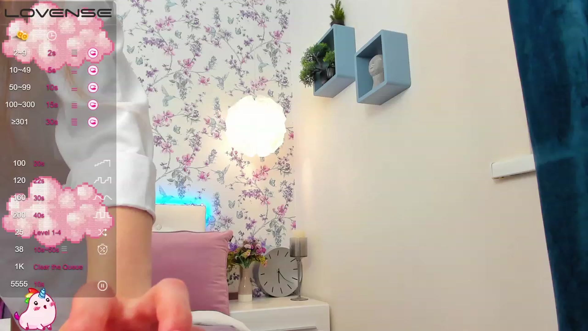 Gallery image thumbnail from AfinaShy's myfreecams stream on, 05/29/2023, 18:11 image 10 of 20