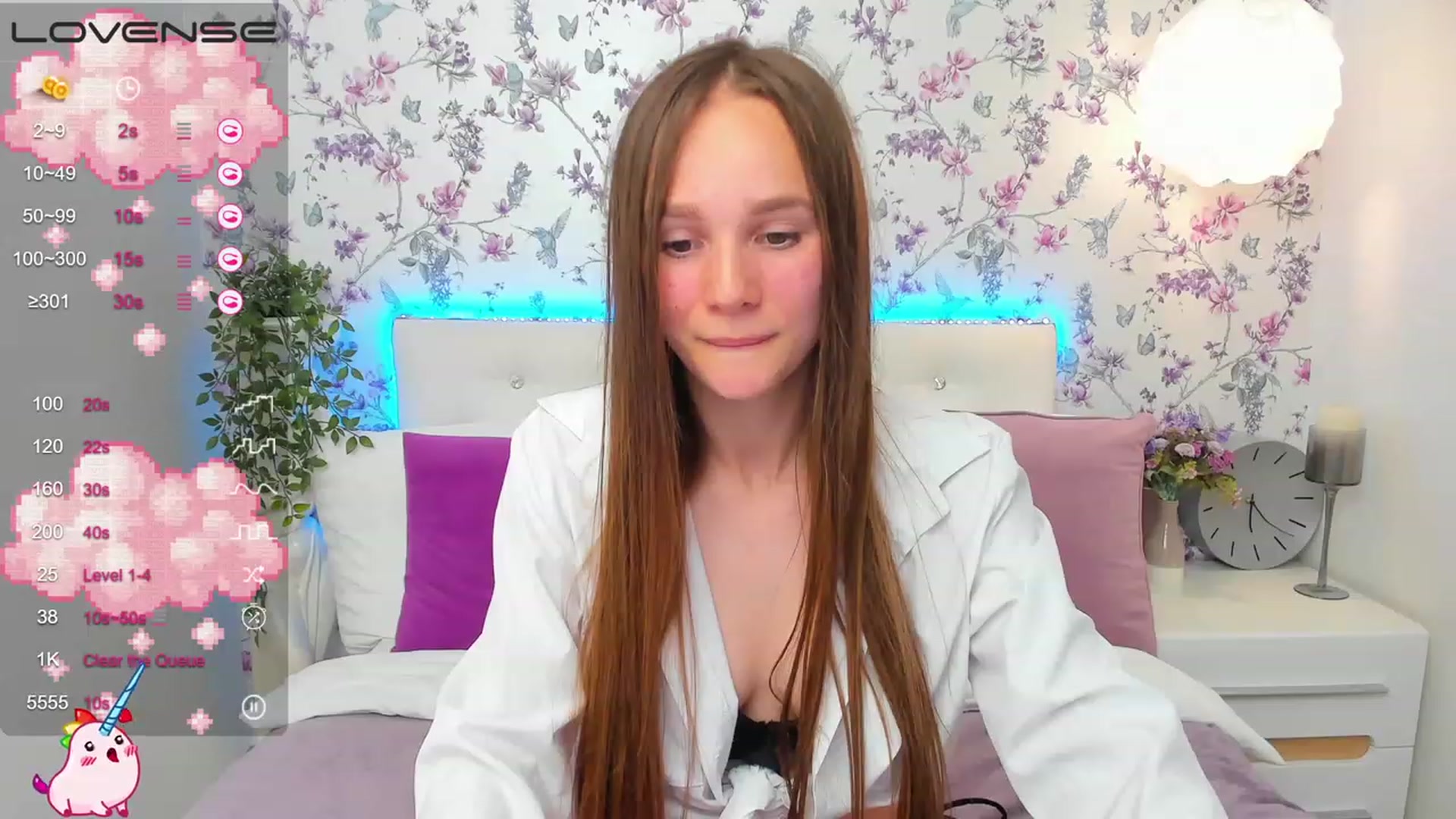 Gallery image thumbnail from AfinaShy's myfreecams stream on, 05/29/2023, 18:11 image 7 of 20