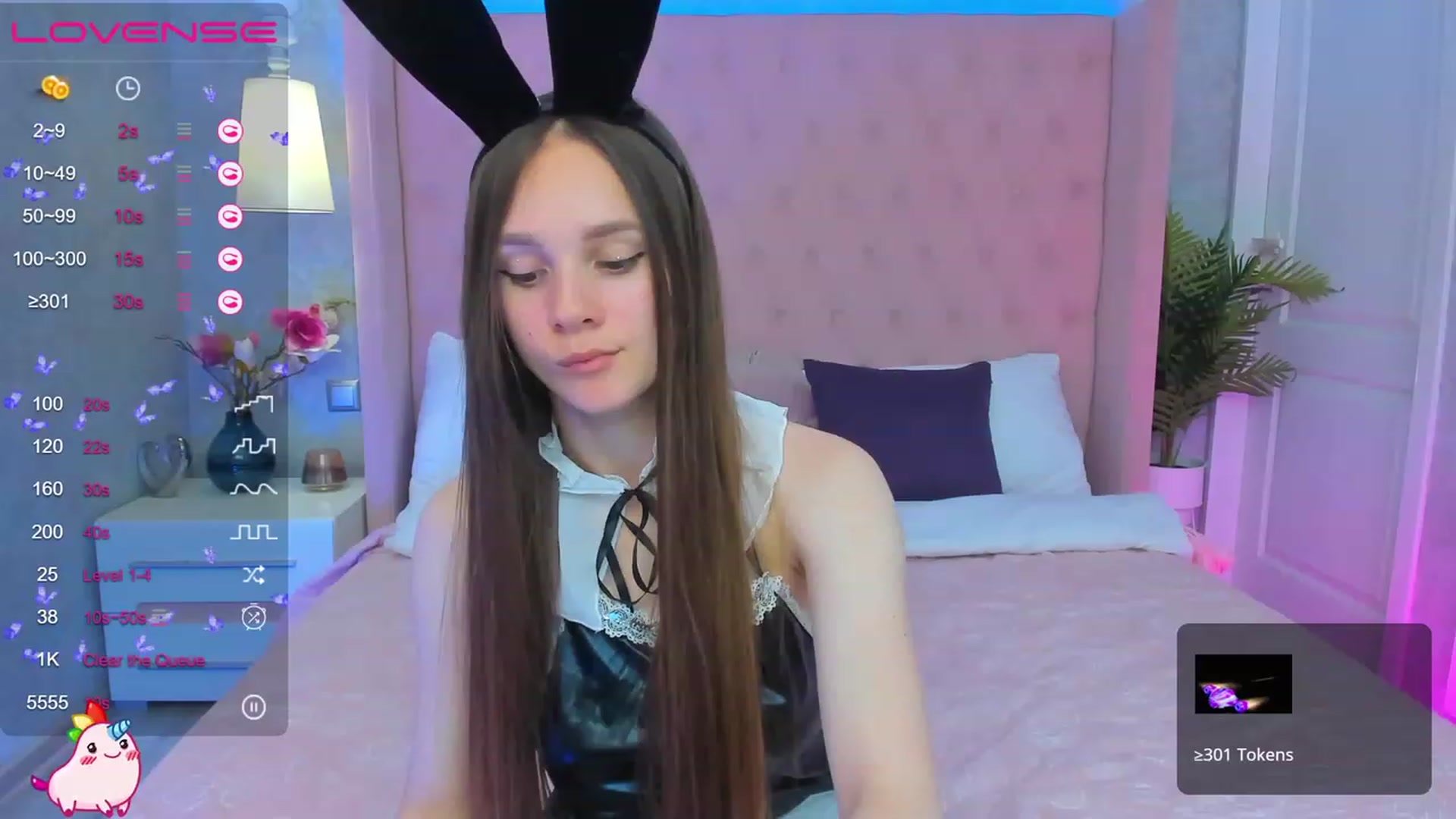 Gallery image thumbnail from AfinaShy's myfreecams stream on, 06/01/2023, 09:55 image 1 of 20