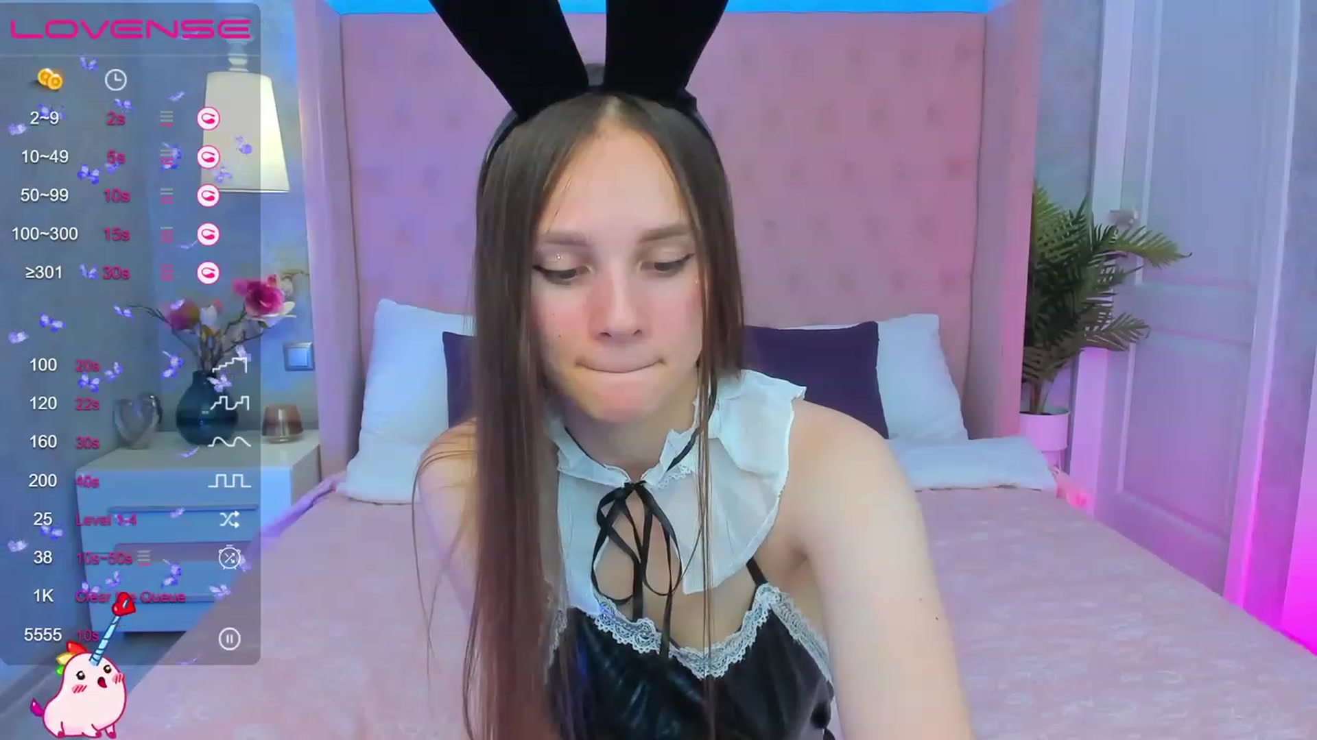 Gallery image thumbnail from AfinaShy's myfreecams stream on, 06/01/2023, 10:35 image 18 of 20
