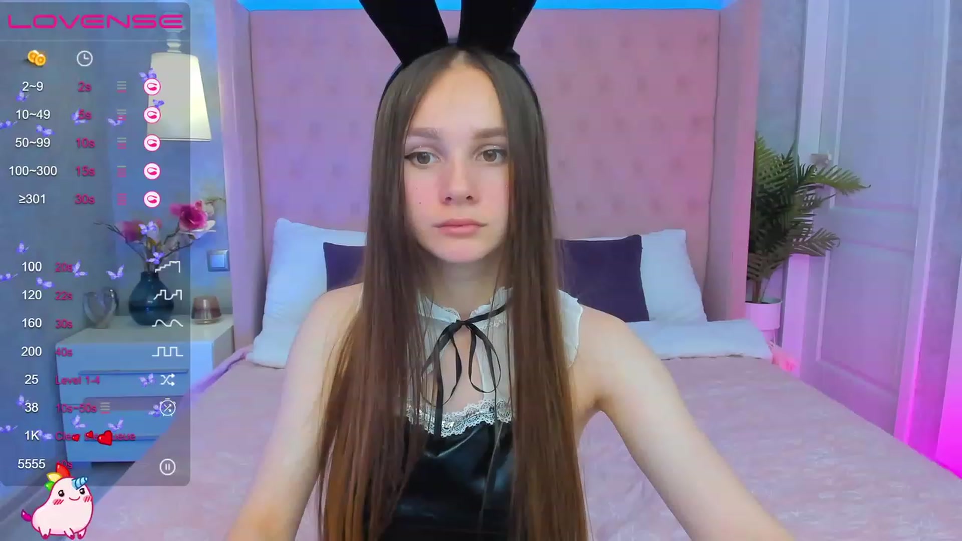 Gallery image thumbnail from AfinaShy's myfreecams stream on, 06/01/2023, 10:35 image 2 of 20
