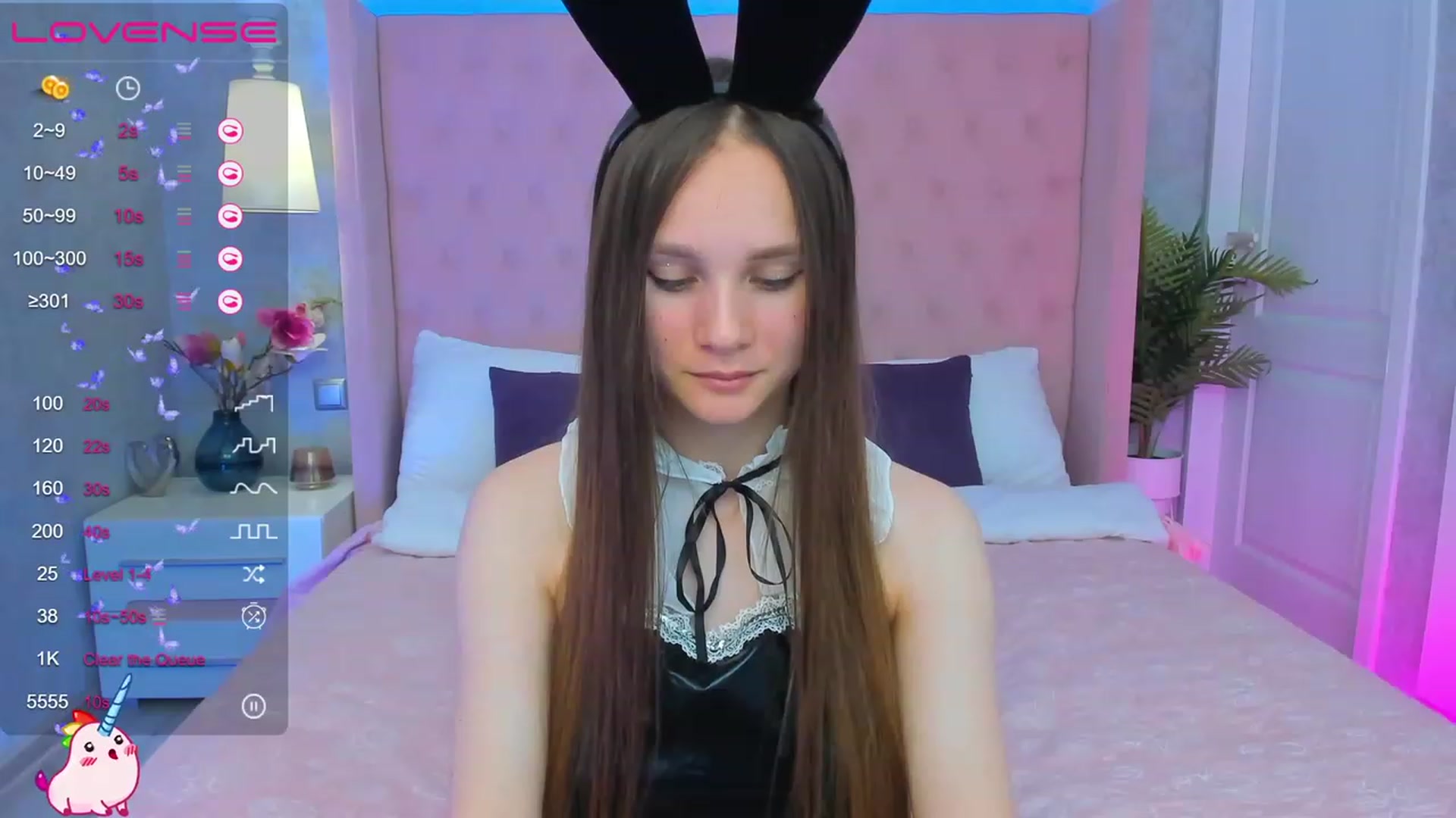 Gallery image thumbnail from AfinaShy's myfreecams stream on, 06/01/2023, 10:35 image 8 of 20