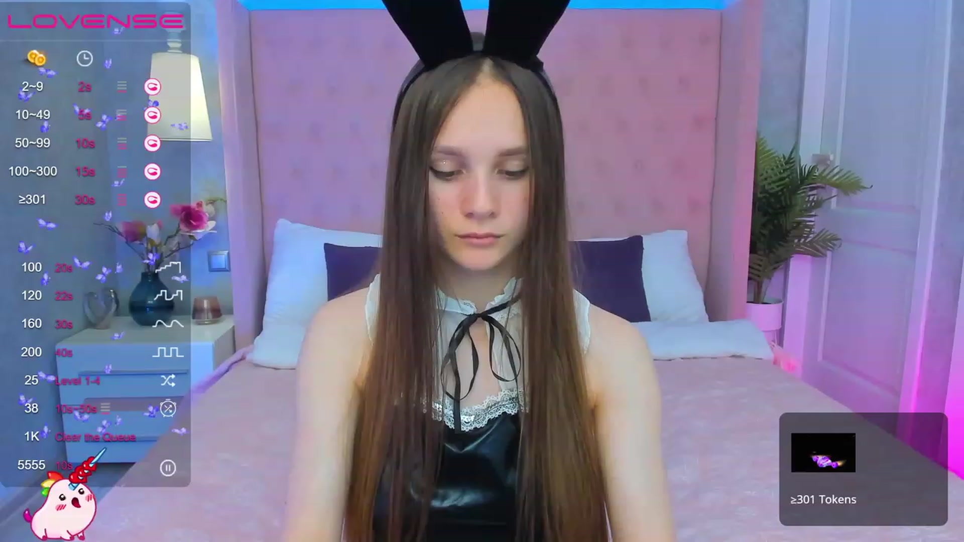 Gallery image thumbnail from AfinaShy's myfreecams stream on, 06/01/2023, 10:35 image 3 of 20