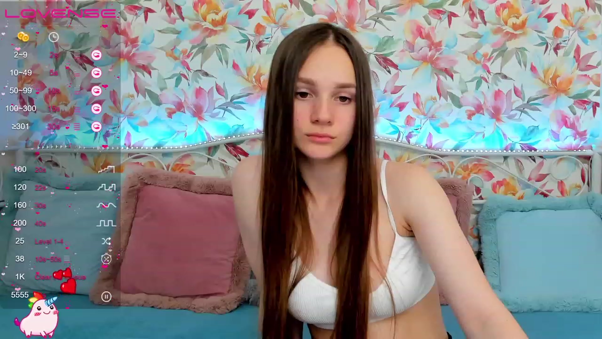 Gallery image thumbnail from AfinaShy's myfreecams stream on, 06/05/2023, 15:42 image 10 of 20