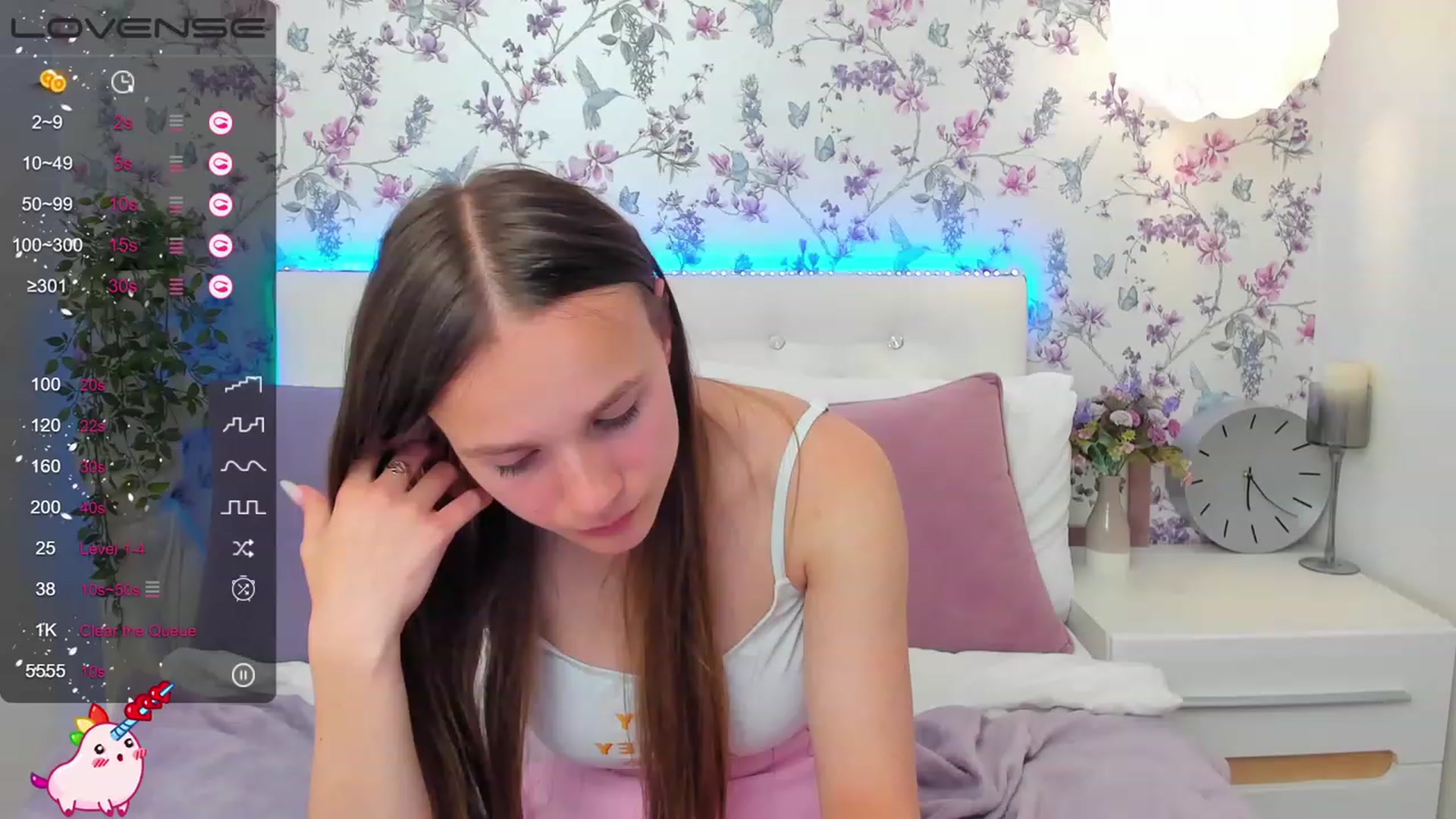 Gallery image thumbnail from AfinaShy's myfreecams stream on, 06/12/2023, 19:02 image 3 of 20