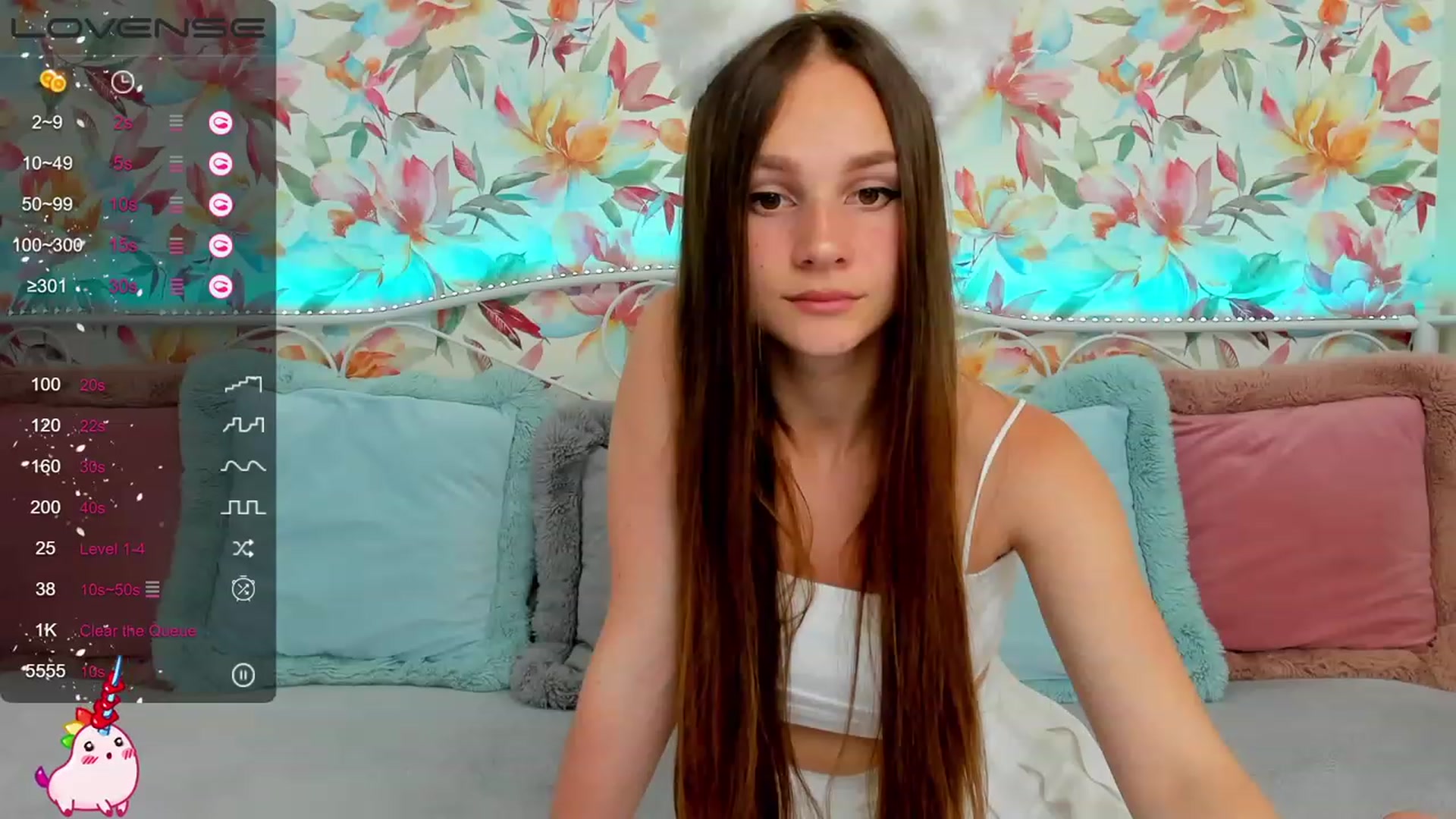 Gallery image thumbnail from AfinaShy's myfreecams stream on, 07/05/2023, 13:27 image 18 of 20