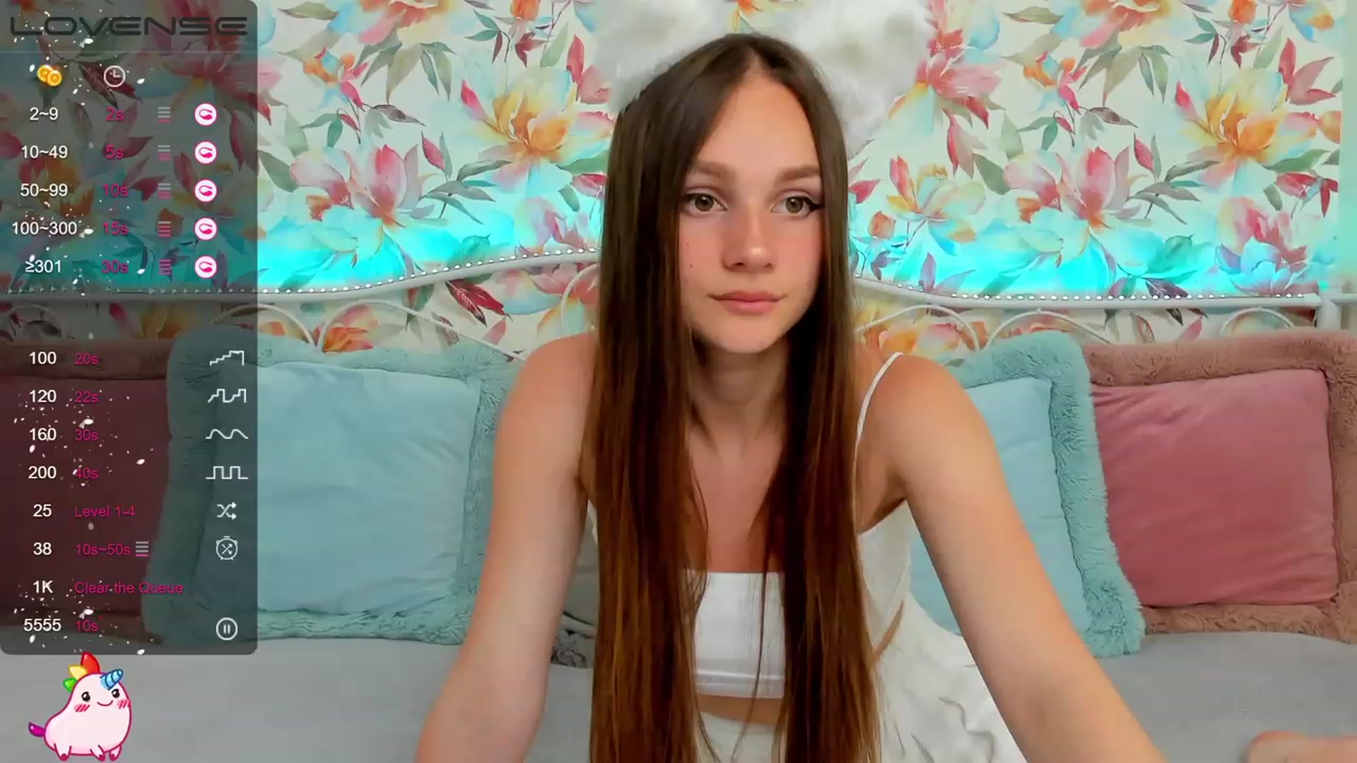 Gallery image thumbnail from AfinaShy's myfreecams stream on, 07/05/2023, 13:27 image 17 of 20